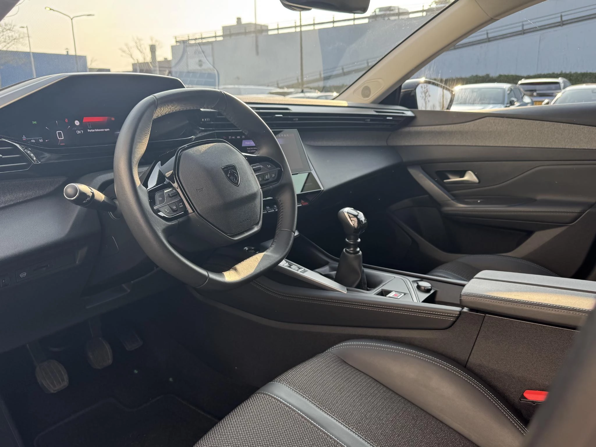 Peugeot-308-image-12