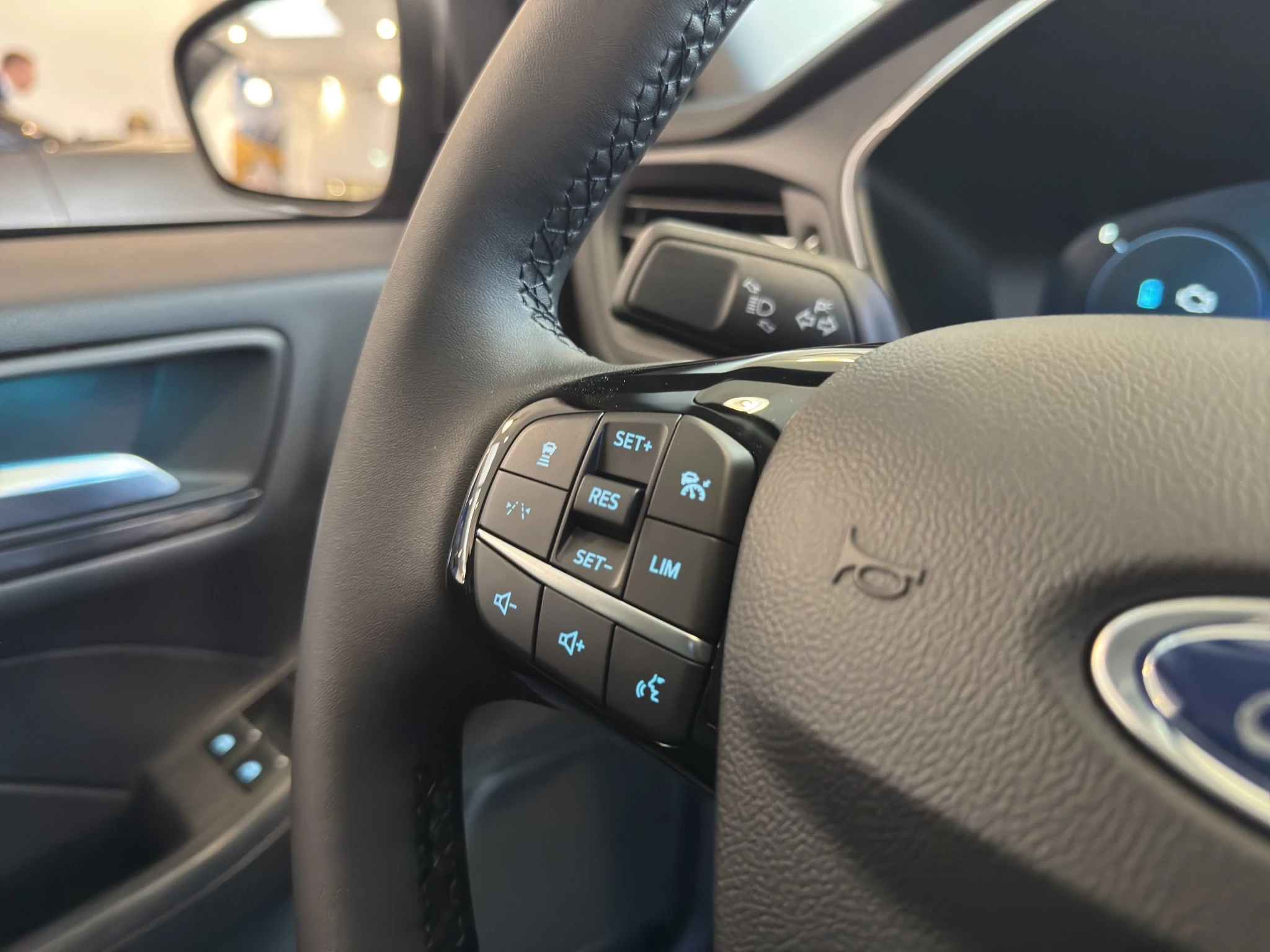 Ford Kuga Titanium 5-Türer 2.5 l Duratec PHEV MJ 2025.75 *HEZ Aktion*