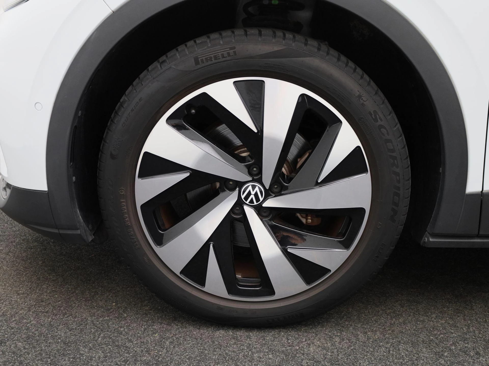 Volkswagen-ID.4-image-14