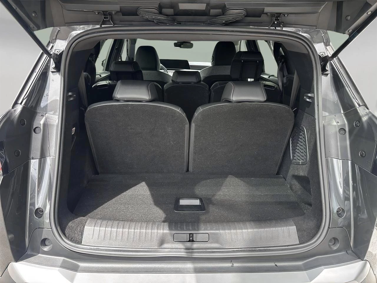 Peugeot 5008 1.2 HYBRID 136 e-DSC6 Allure