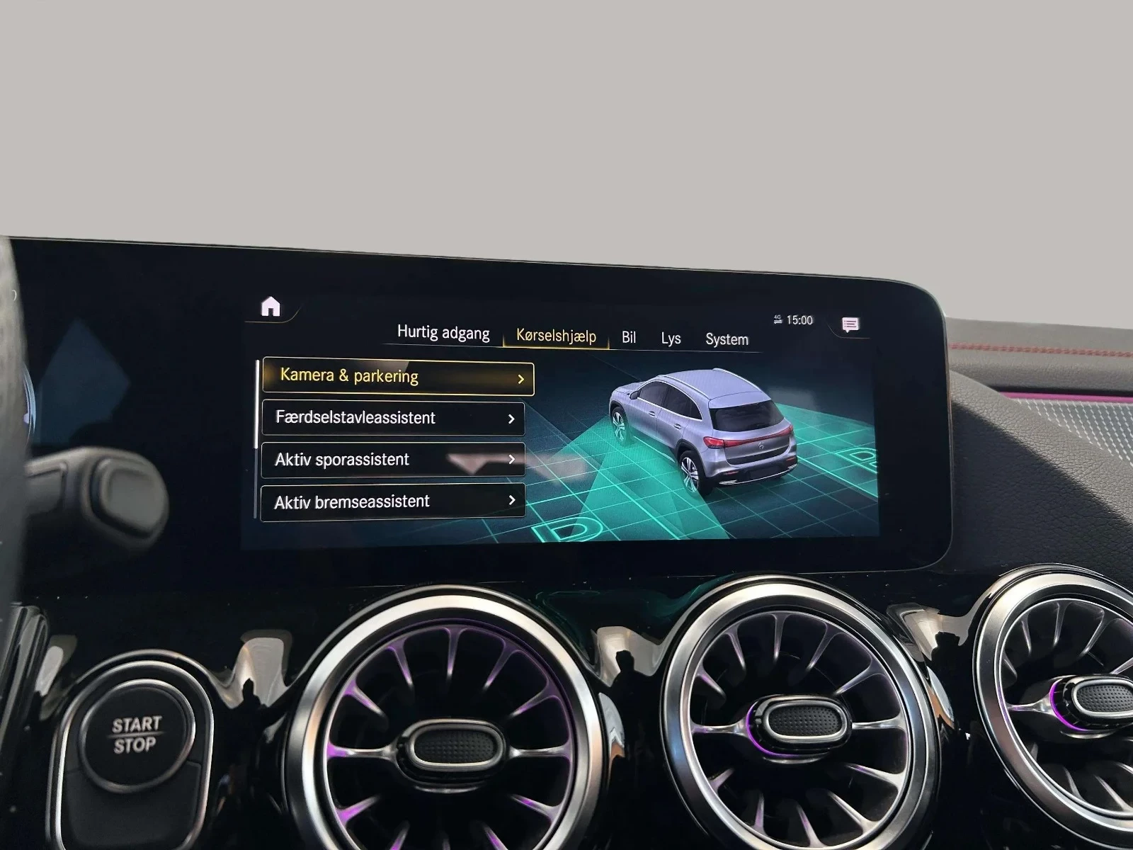 Mercedes-Benz-EQA-image-18