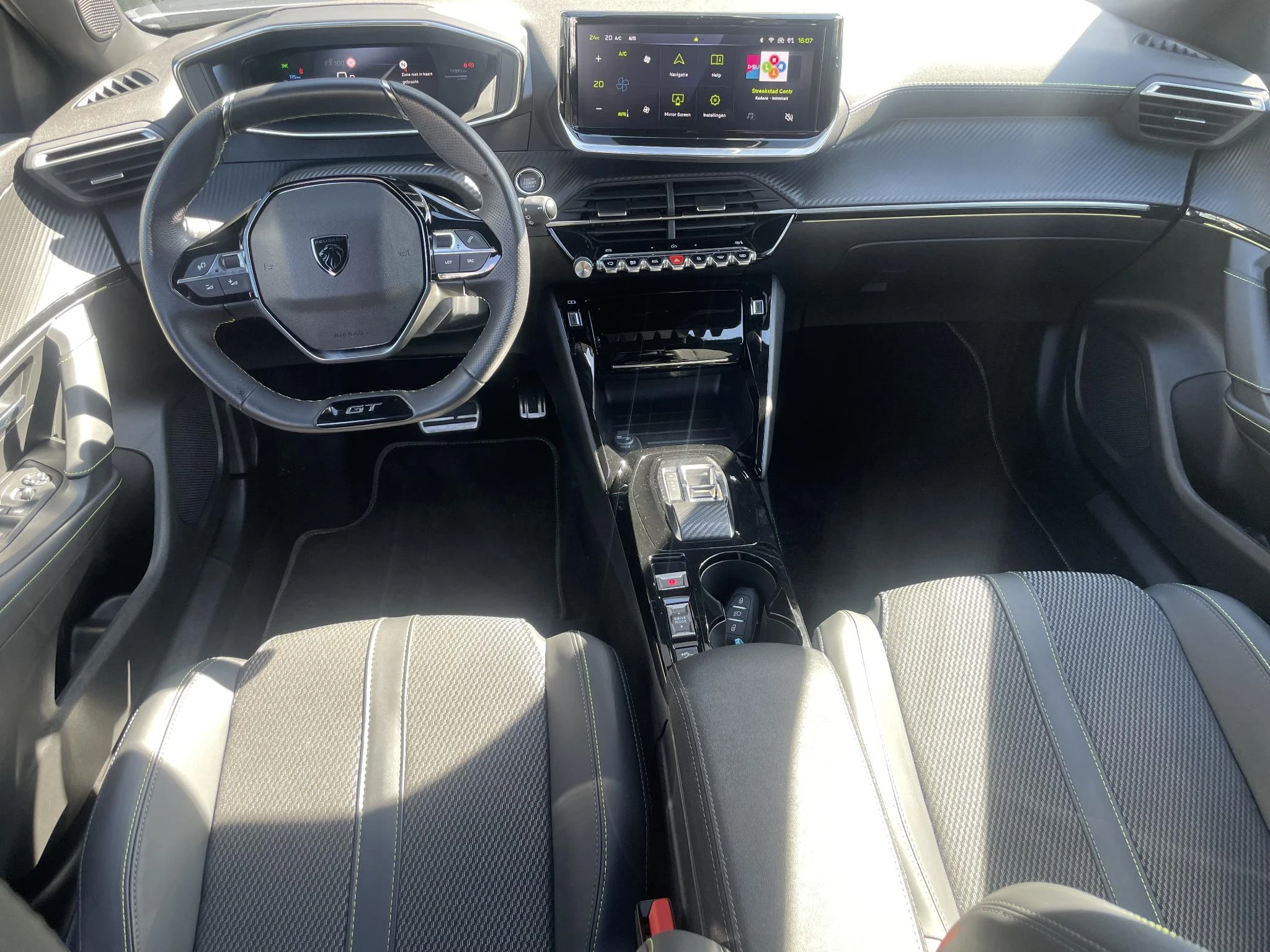 Peugeot-2008-image-11