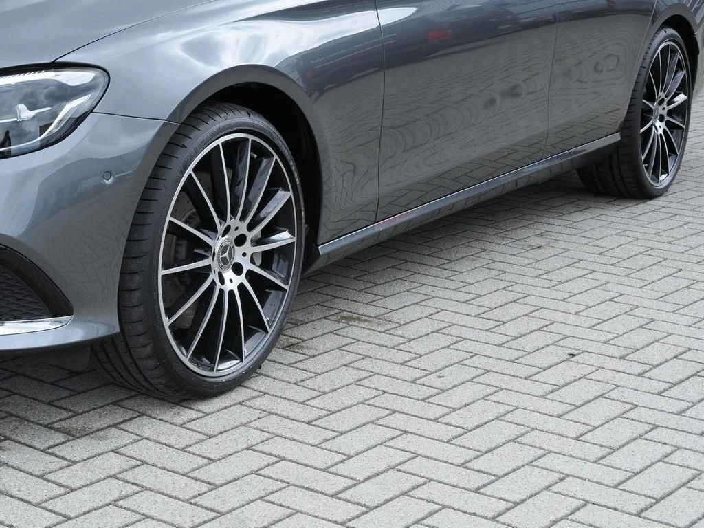 Mercedes-Benz-E-Klasse 450-image-6