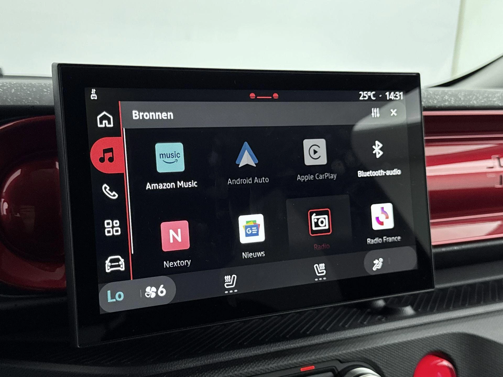 Renault-Twingo-image-12