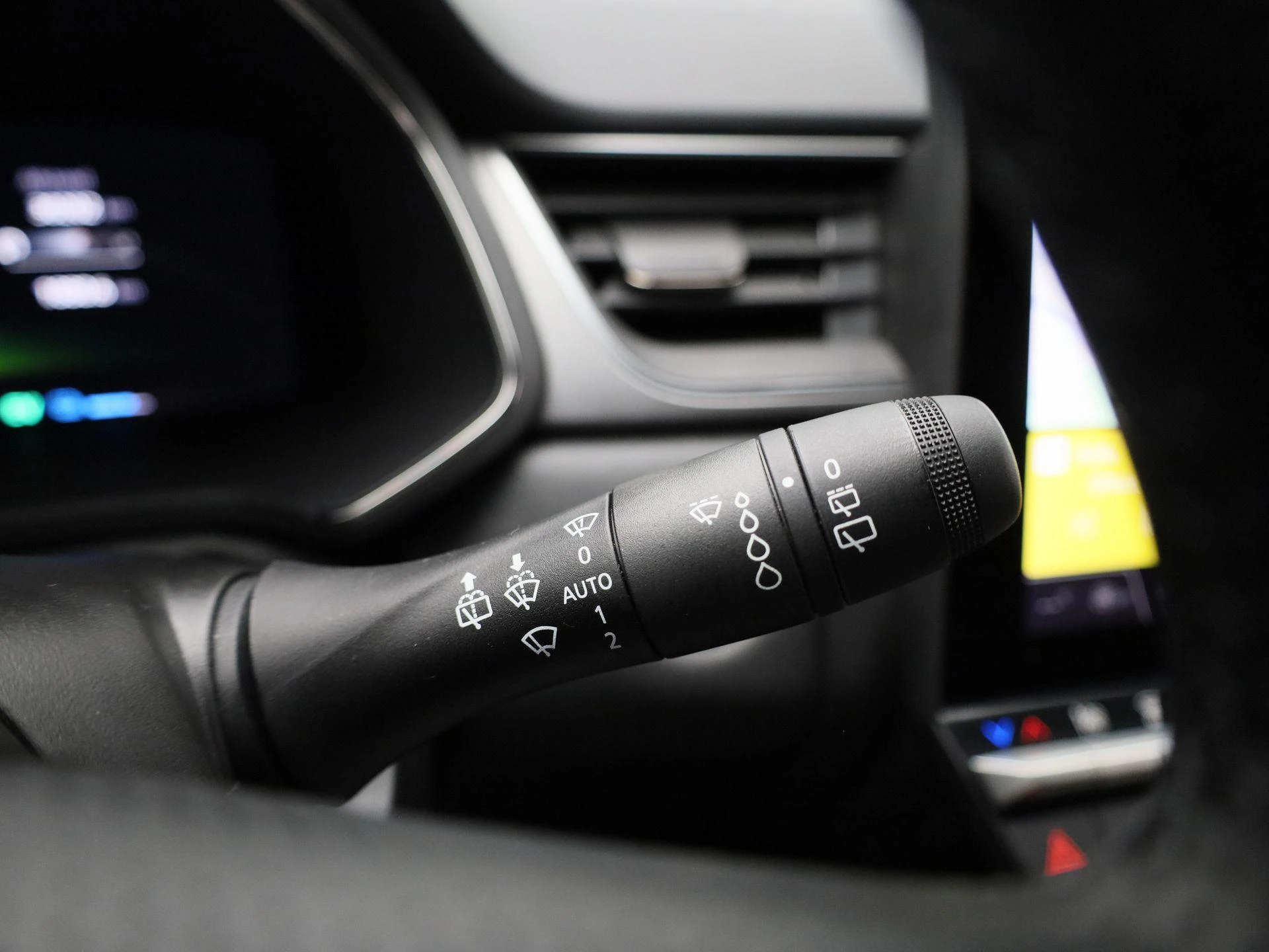 Renault-Captur-image-18