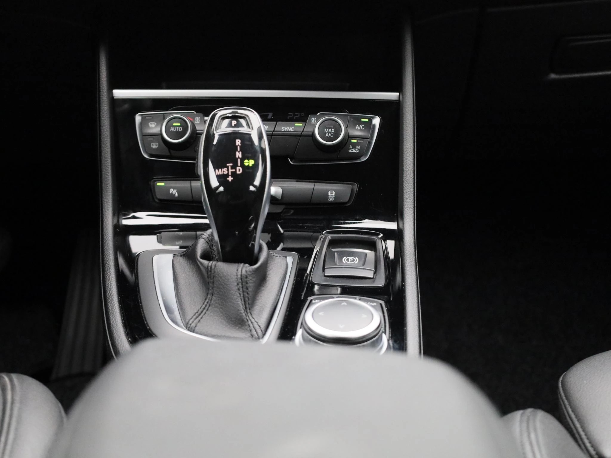 BMW-2 Reeks-image-9