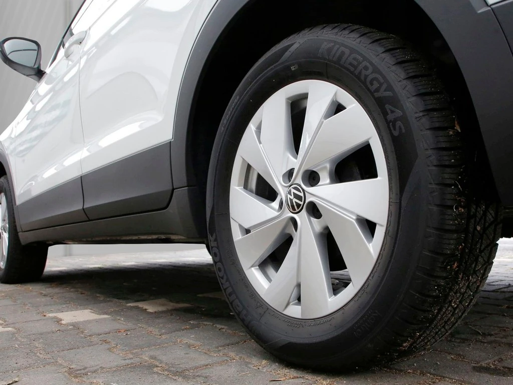 Volkswagen-T-Cross-image-4