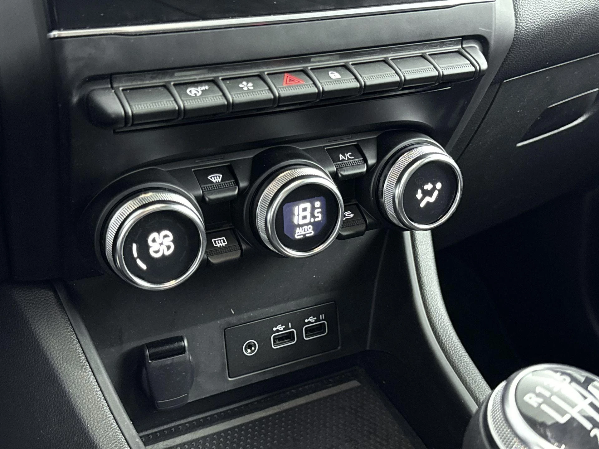 Renault-Captur-image-15