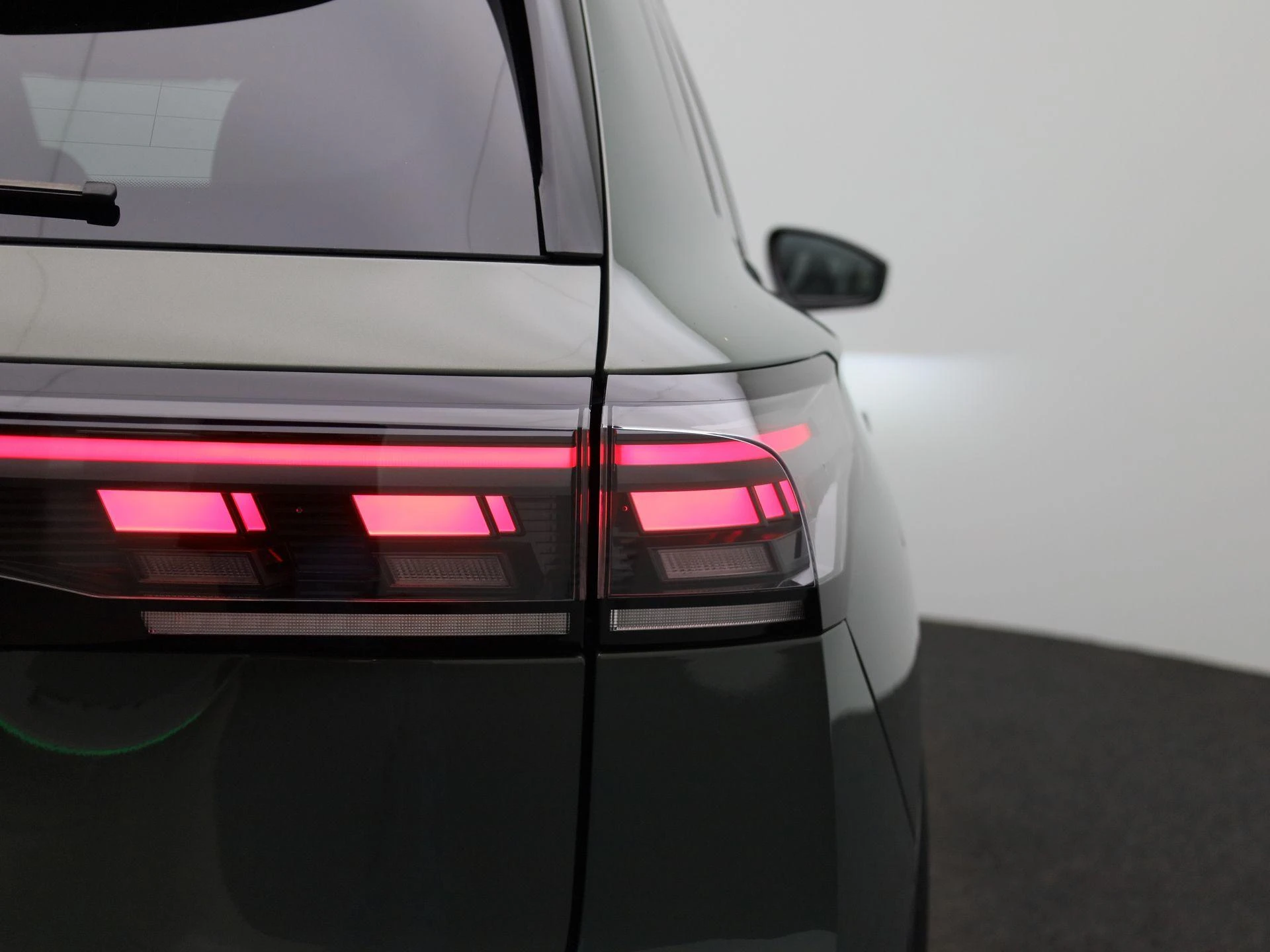Volkswagen-Tiguan-image-52
