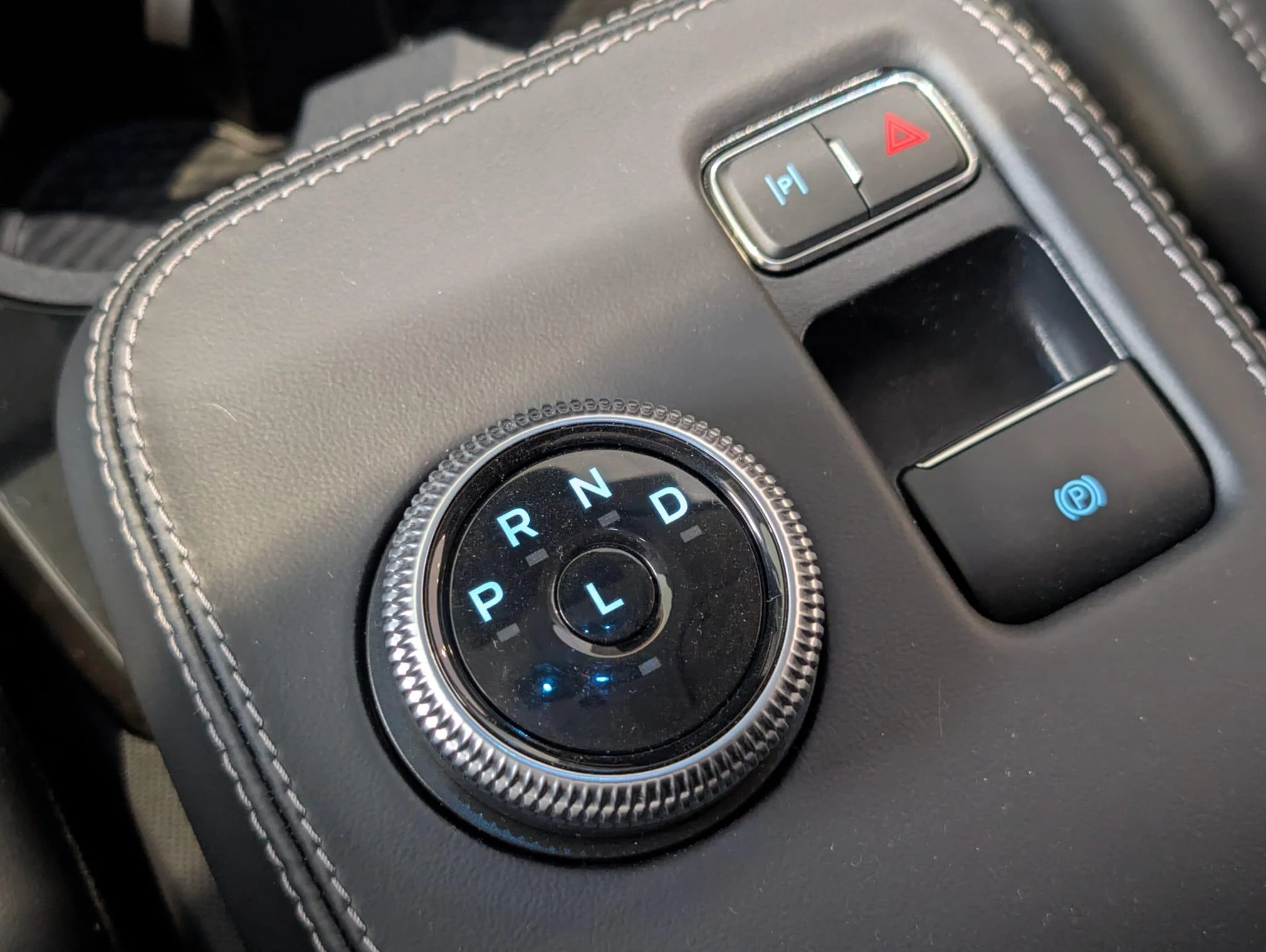 Ford-Mustang Mach-E-image-28