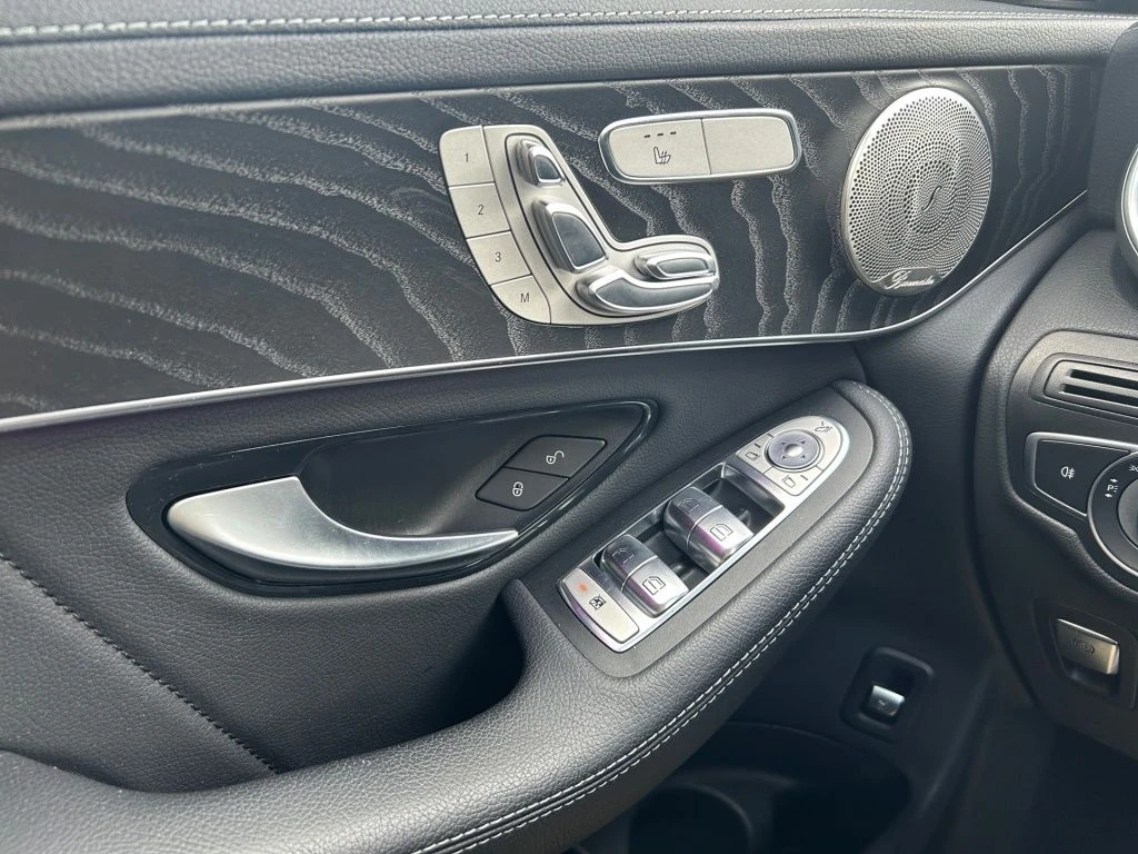 Mercedes-Benz-GLC 400 d-image-8