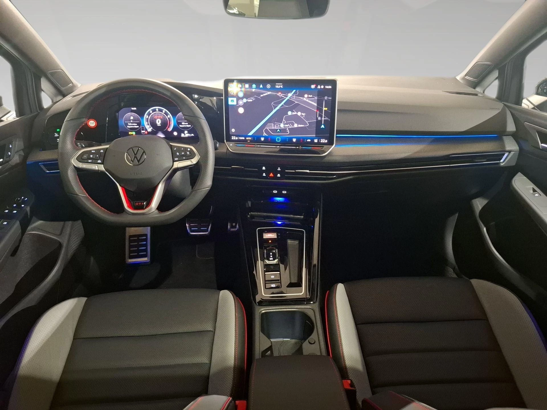 Volkswagen-Golf-image-4