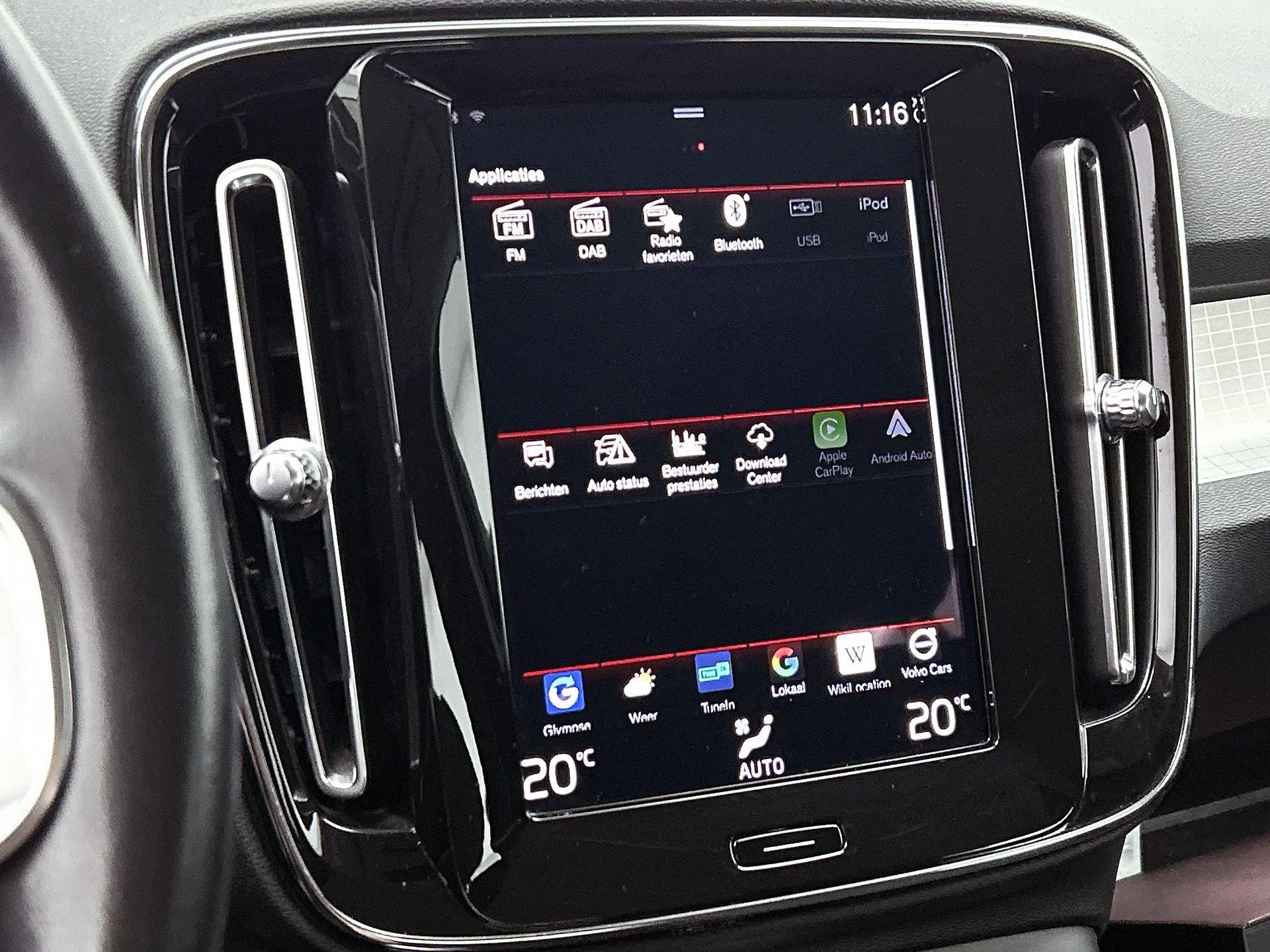 Volvo-XC40-image-28
