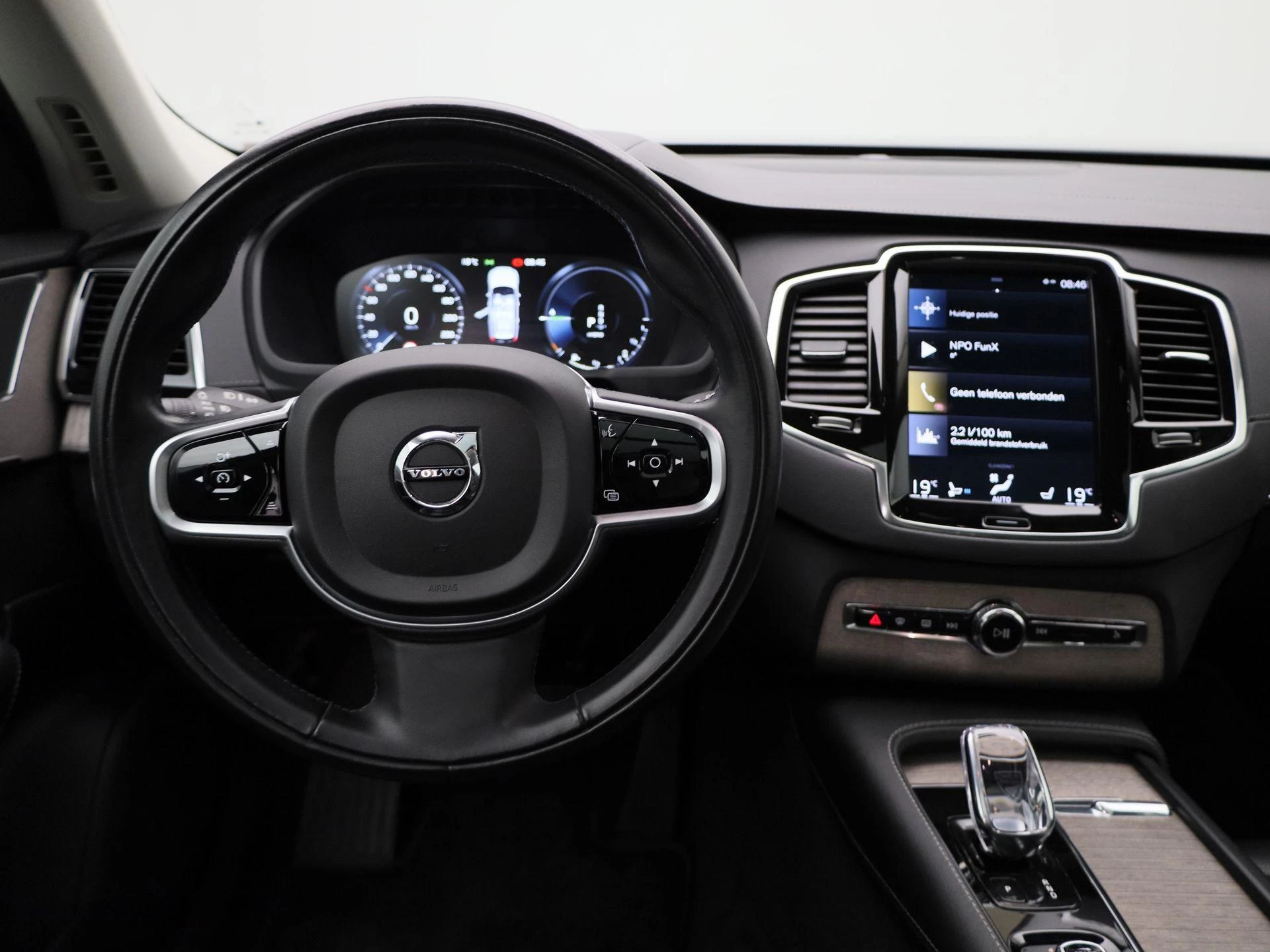 Volvo-XC90-image-6