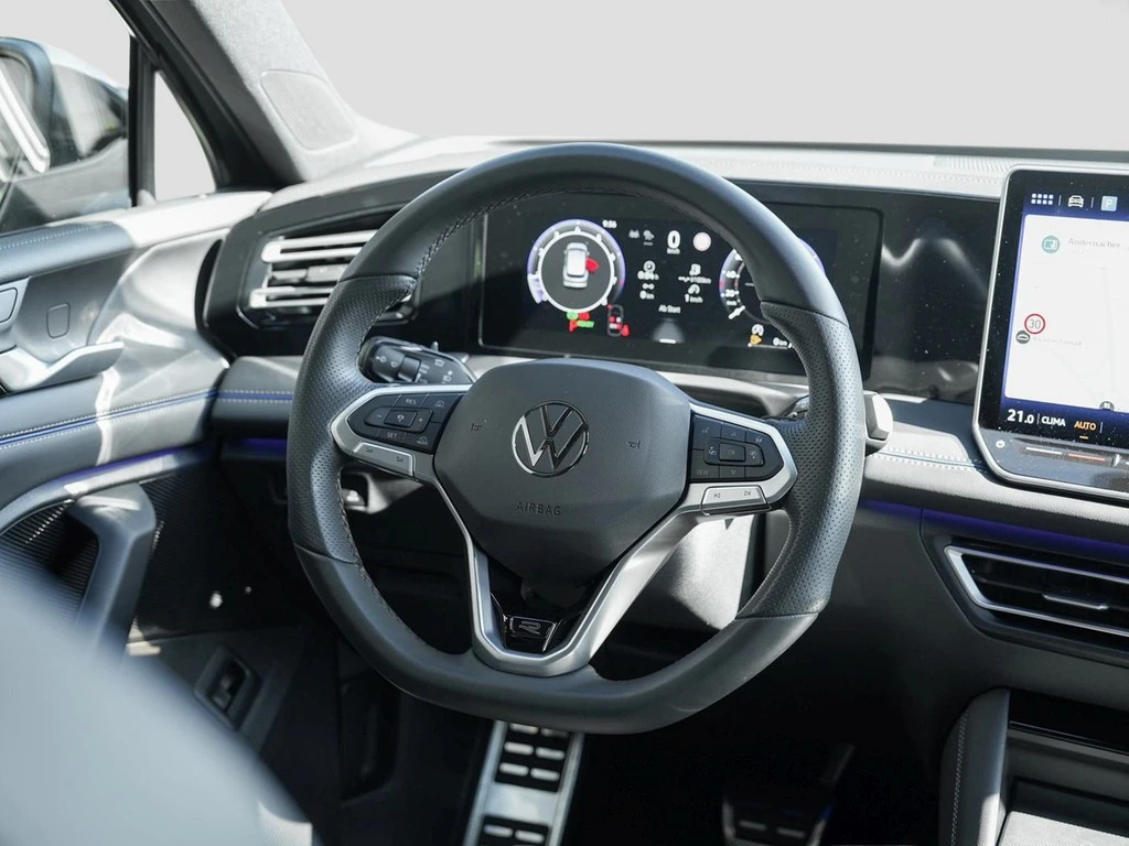 Volkswagen-Tiguan-image-12