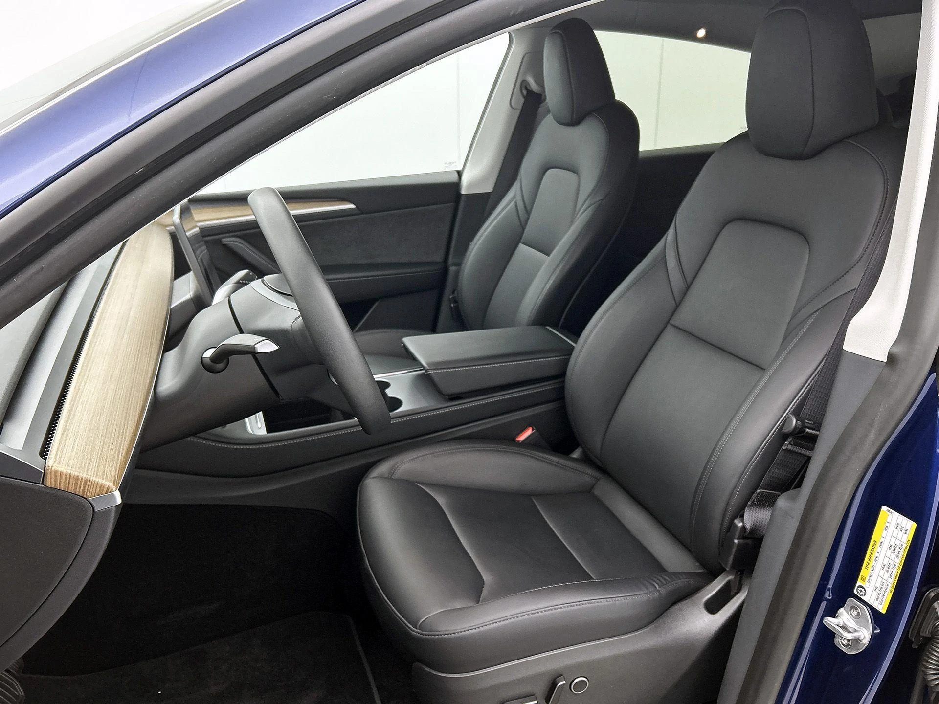 Tesla-Model Y-image-36
