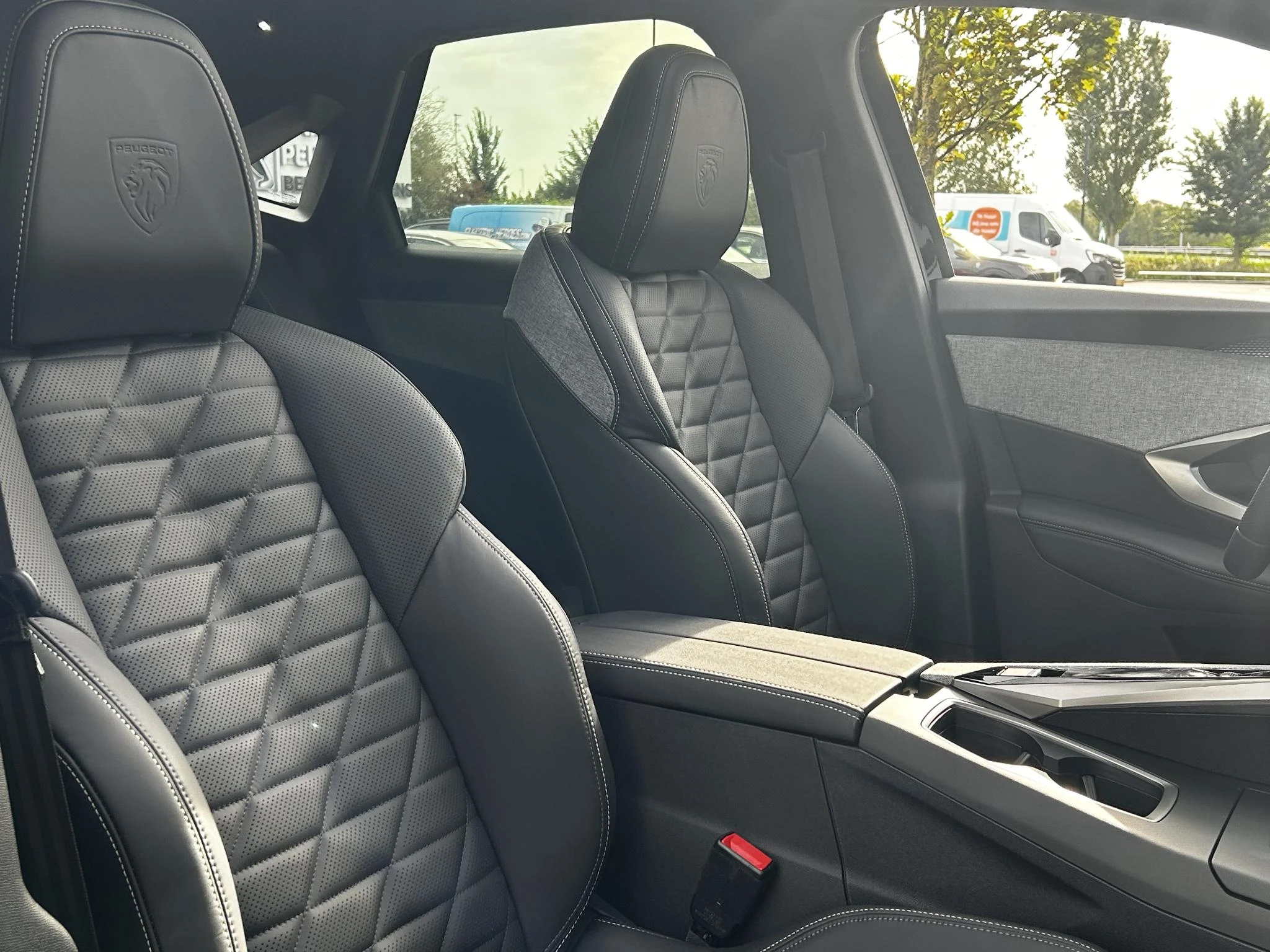 Peugeot-e-3008-image-29