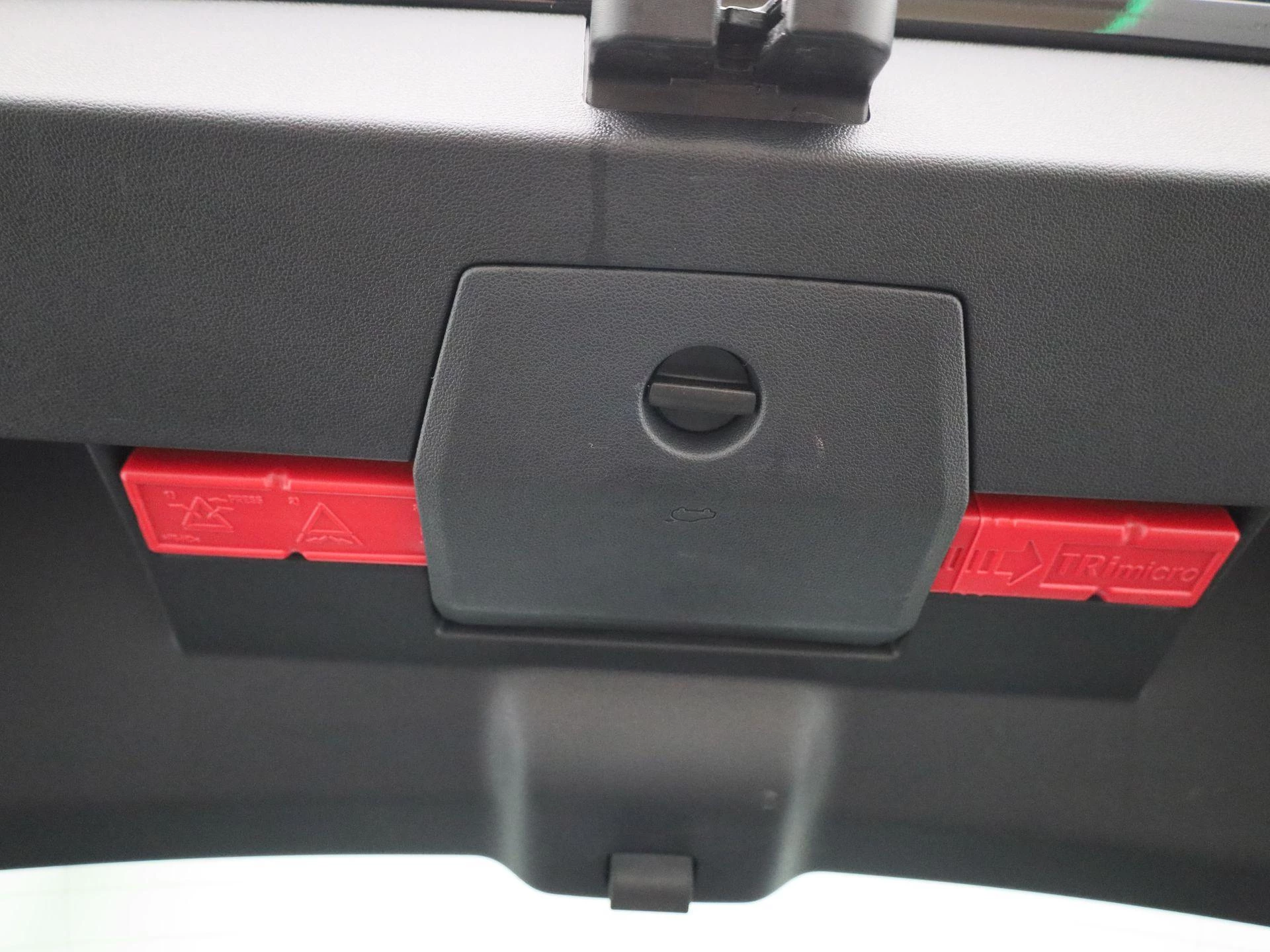 Volkswagen-Polo-image-11