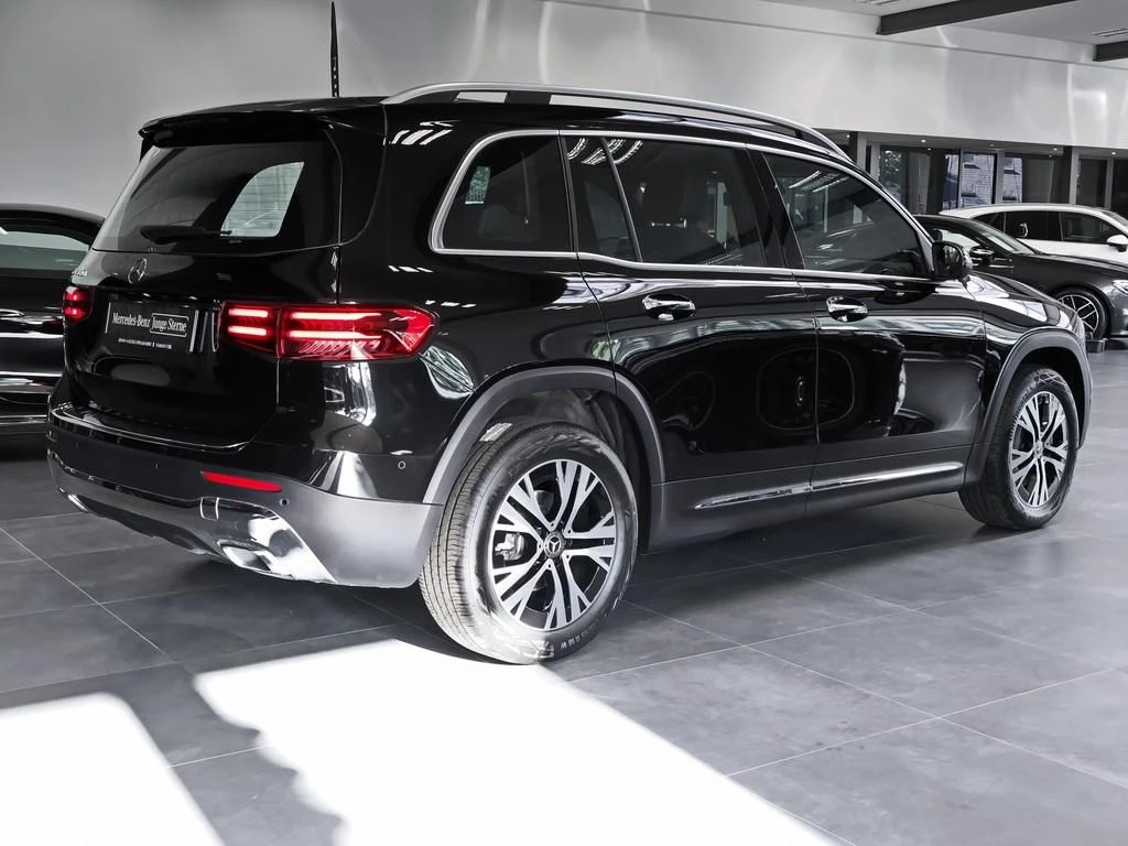 Mercedes-Benz-GLB 200 d-image-5