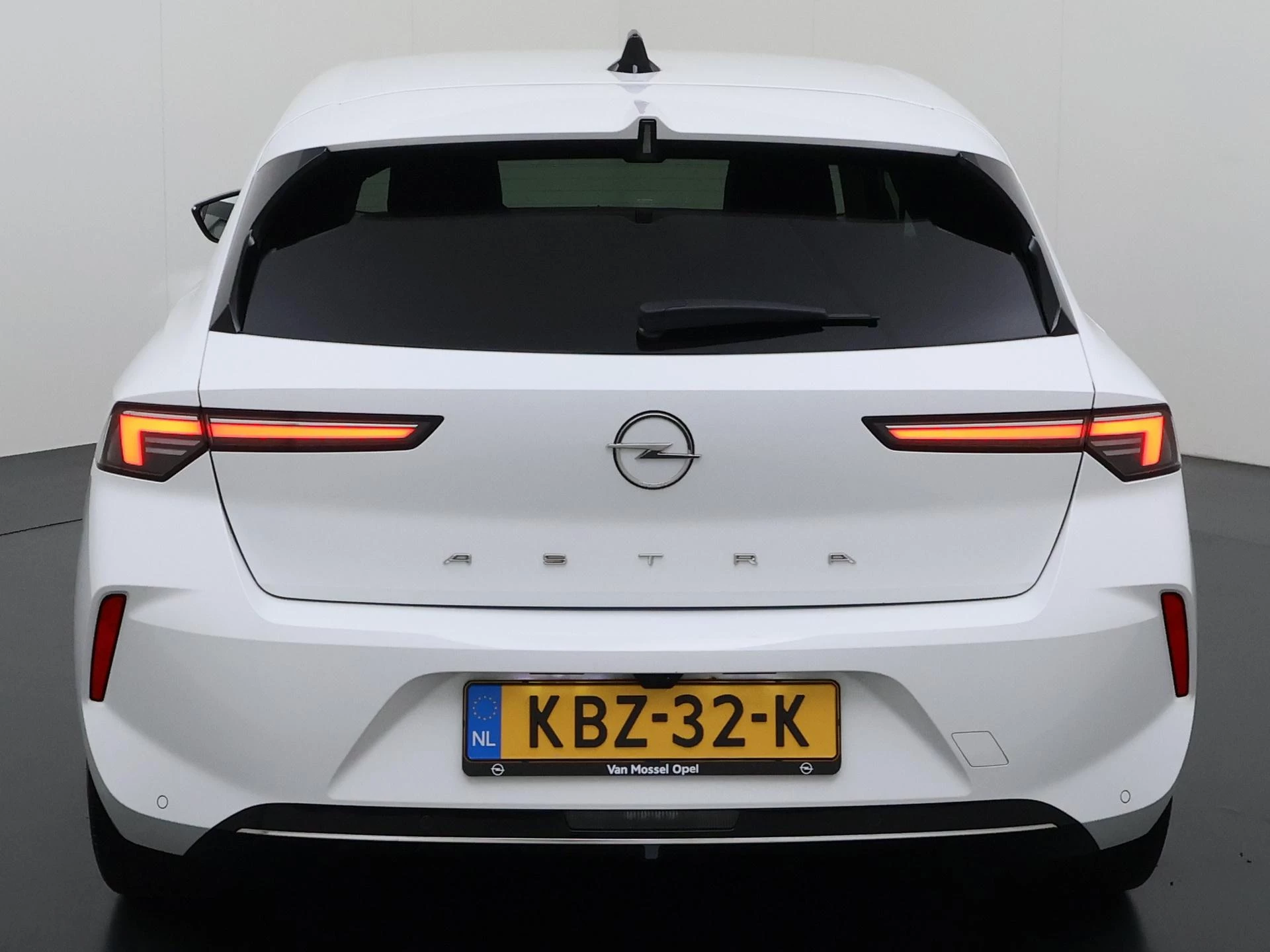 Opel-Astra-image-34
