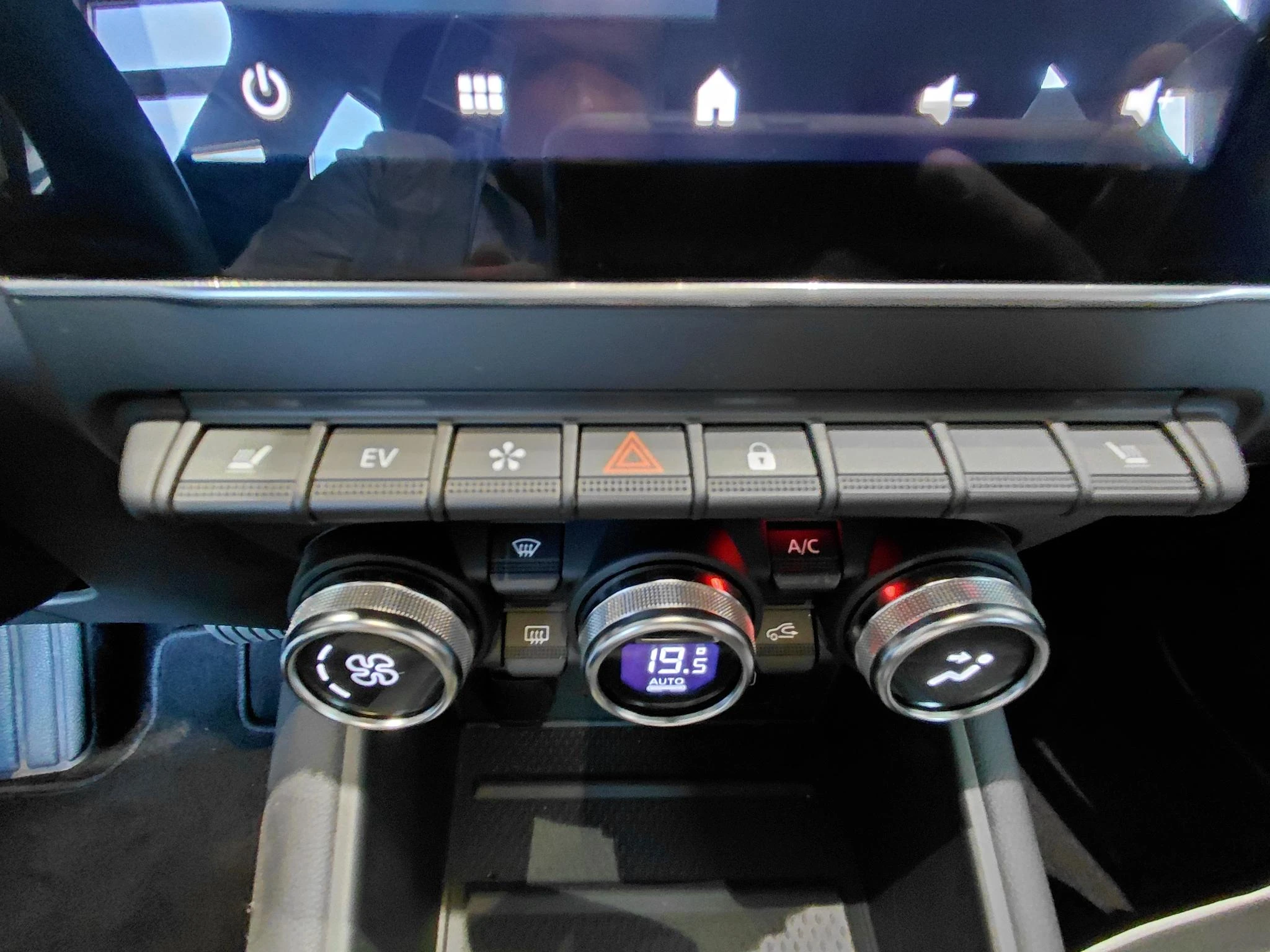 Renault-Captur-image-19