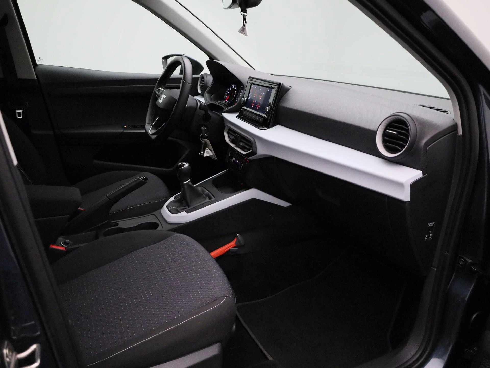 SEAT-Arona-image-26