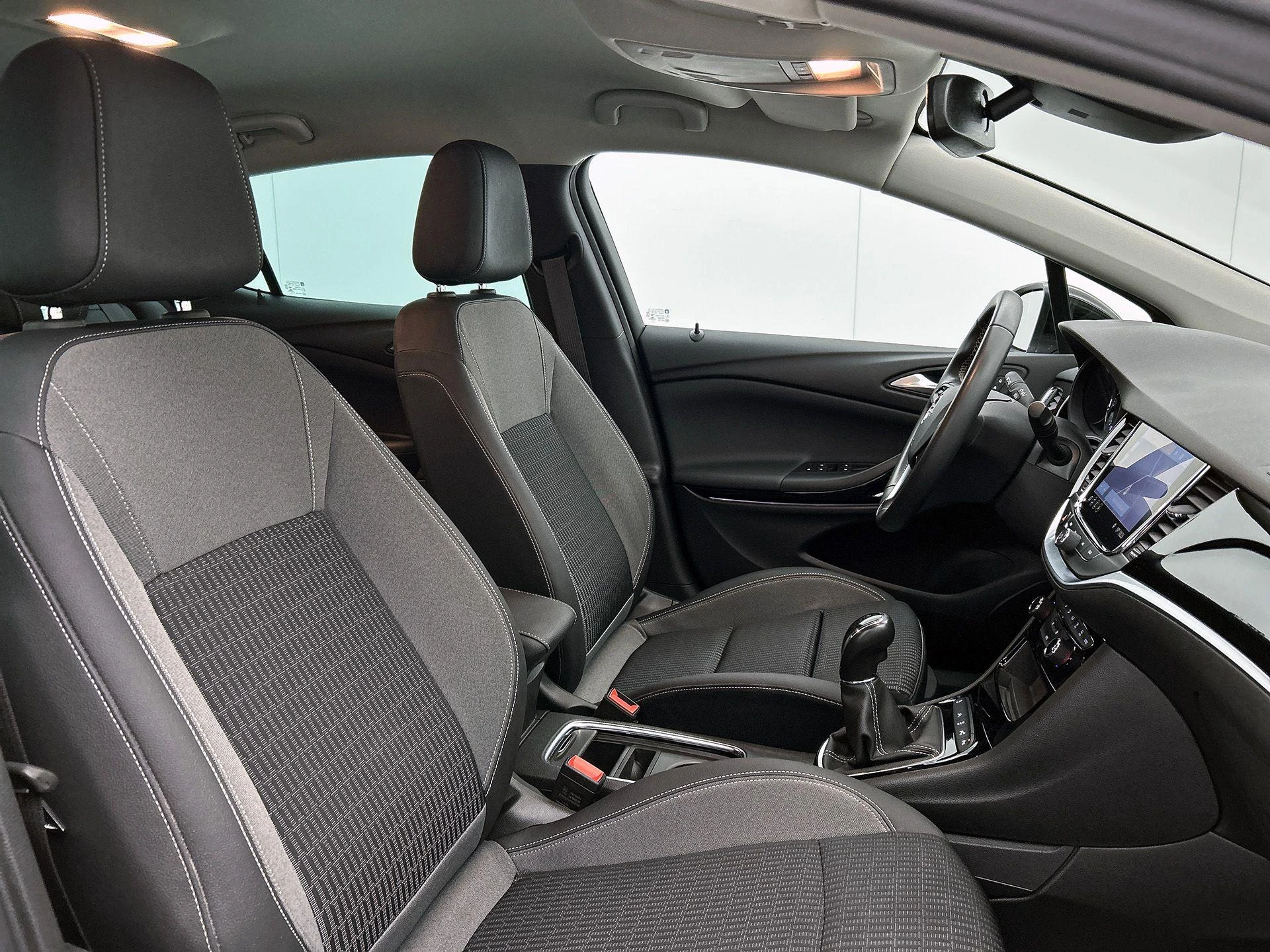 Opel-Astra-image-31