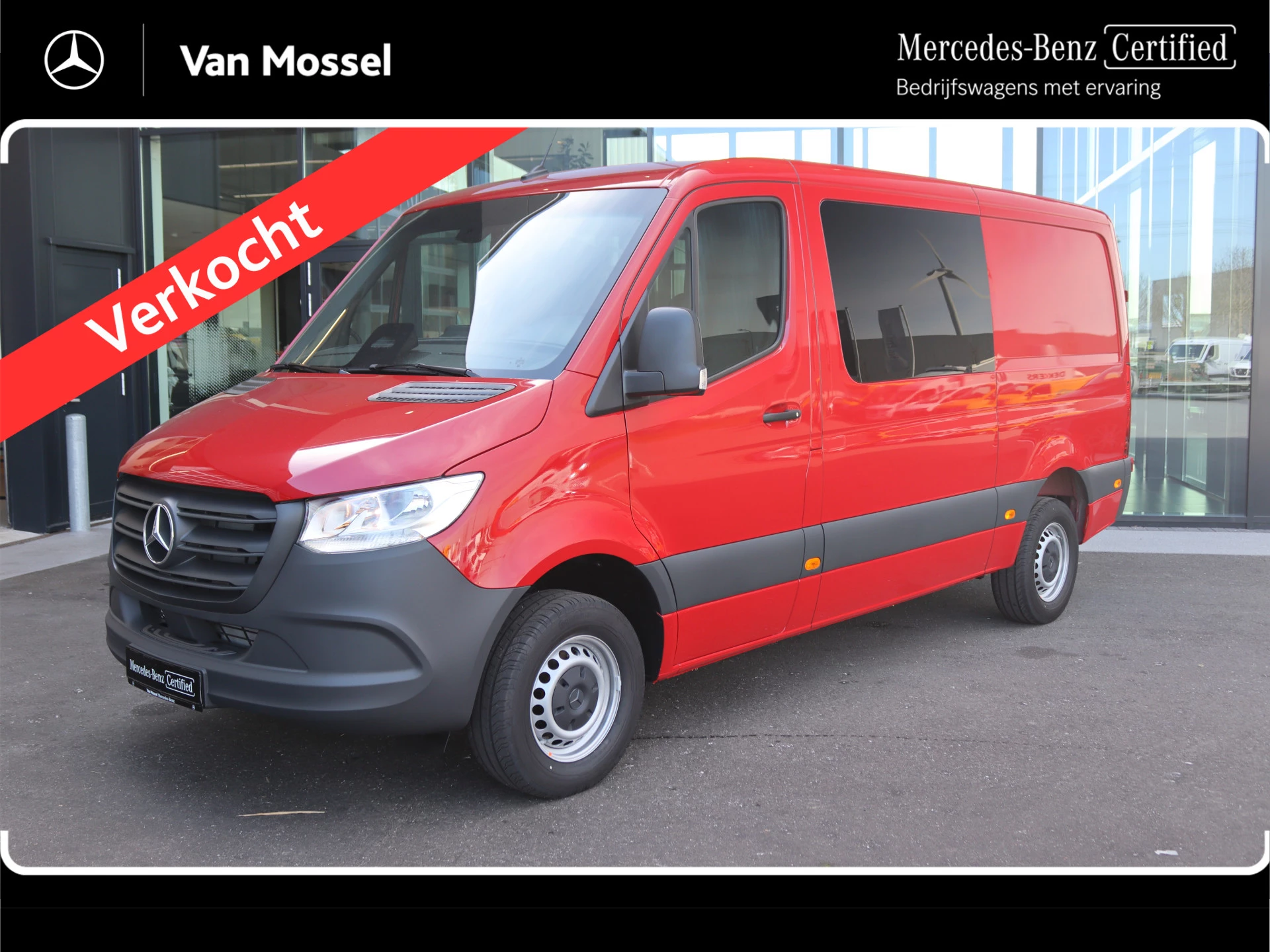 Mercedes-Benz-Sprinter-image-0