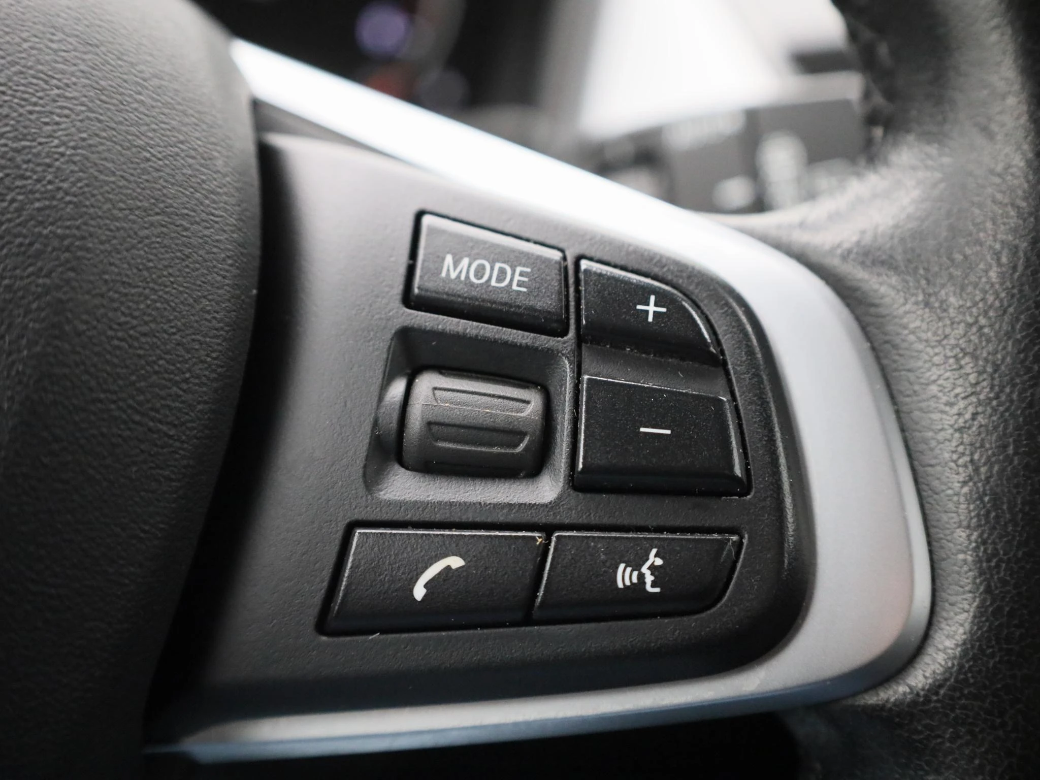 BMW-2 Reeks-image-23