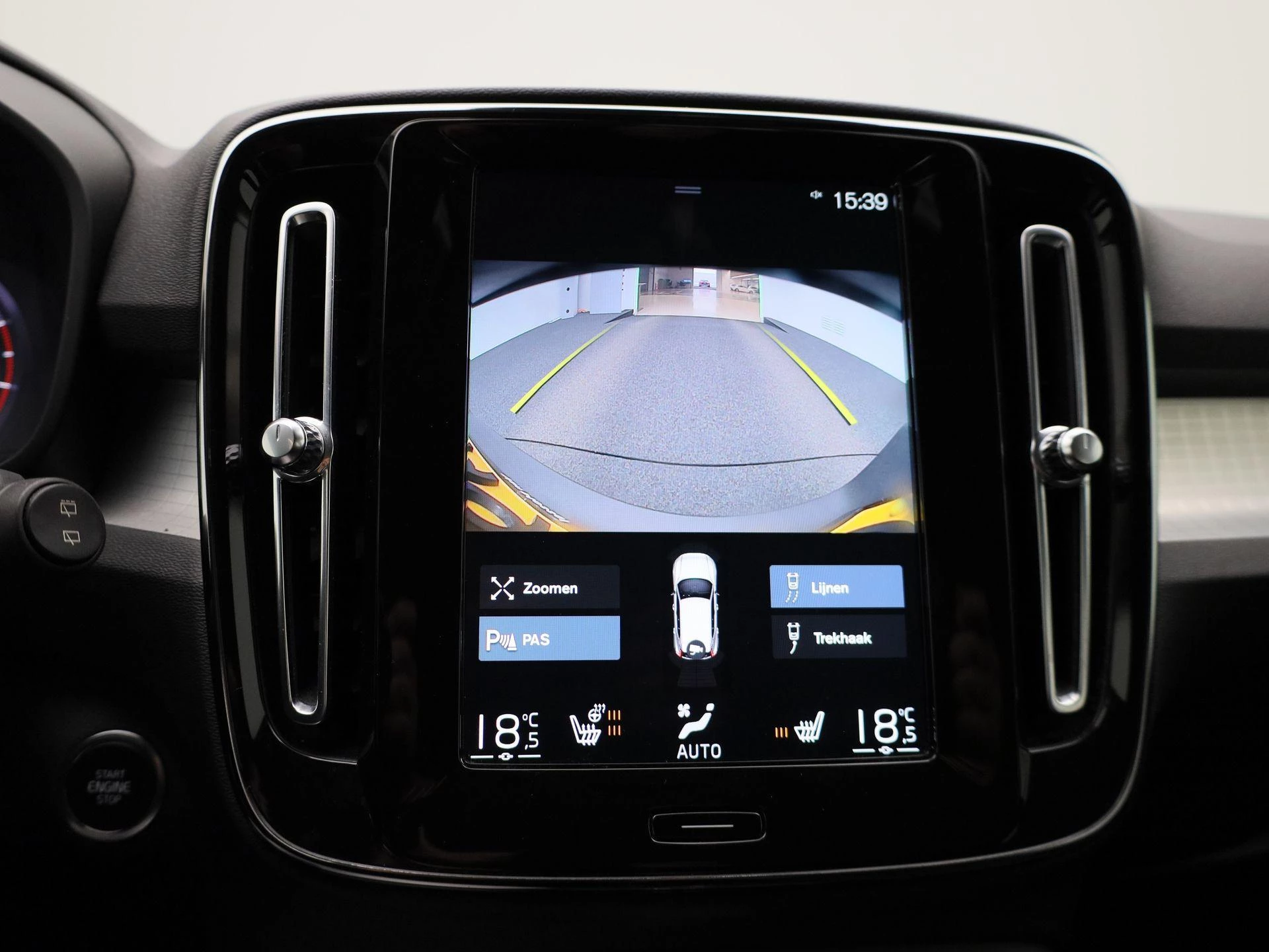 Volvo XC40 1.5 T2 Momentum