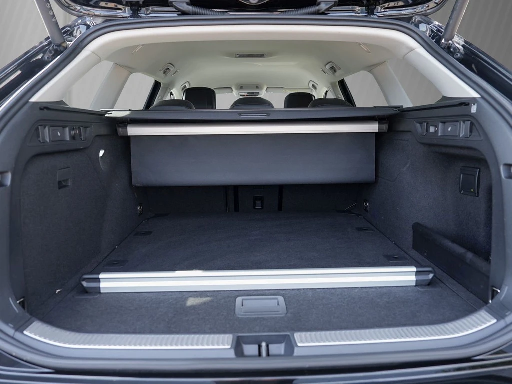 Volkswagen-Passat-image-5