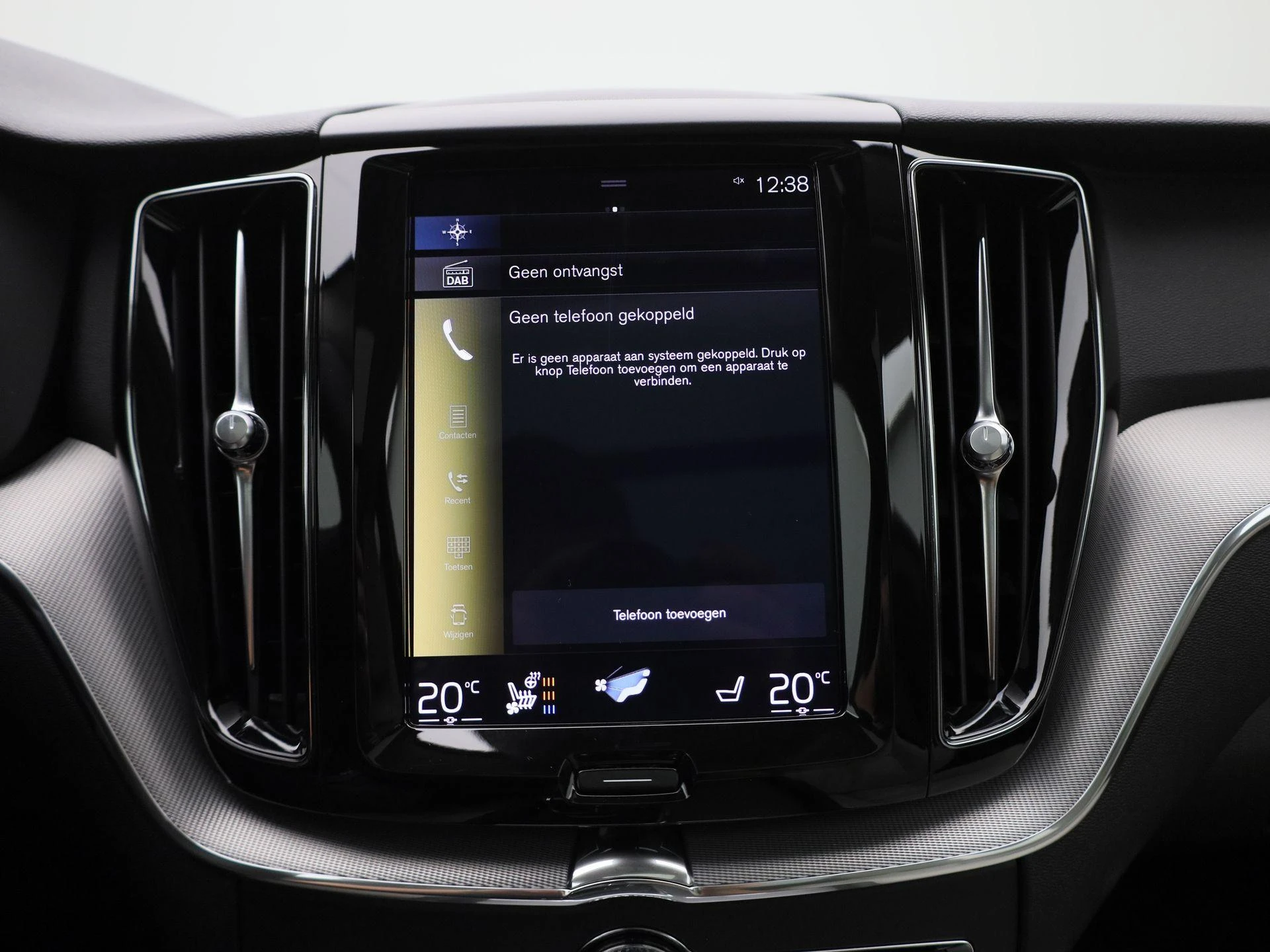 Volvo-XC60-image-23