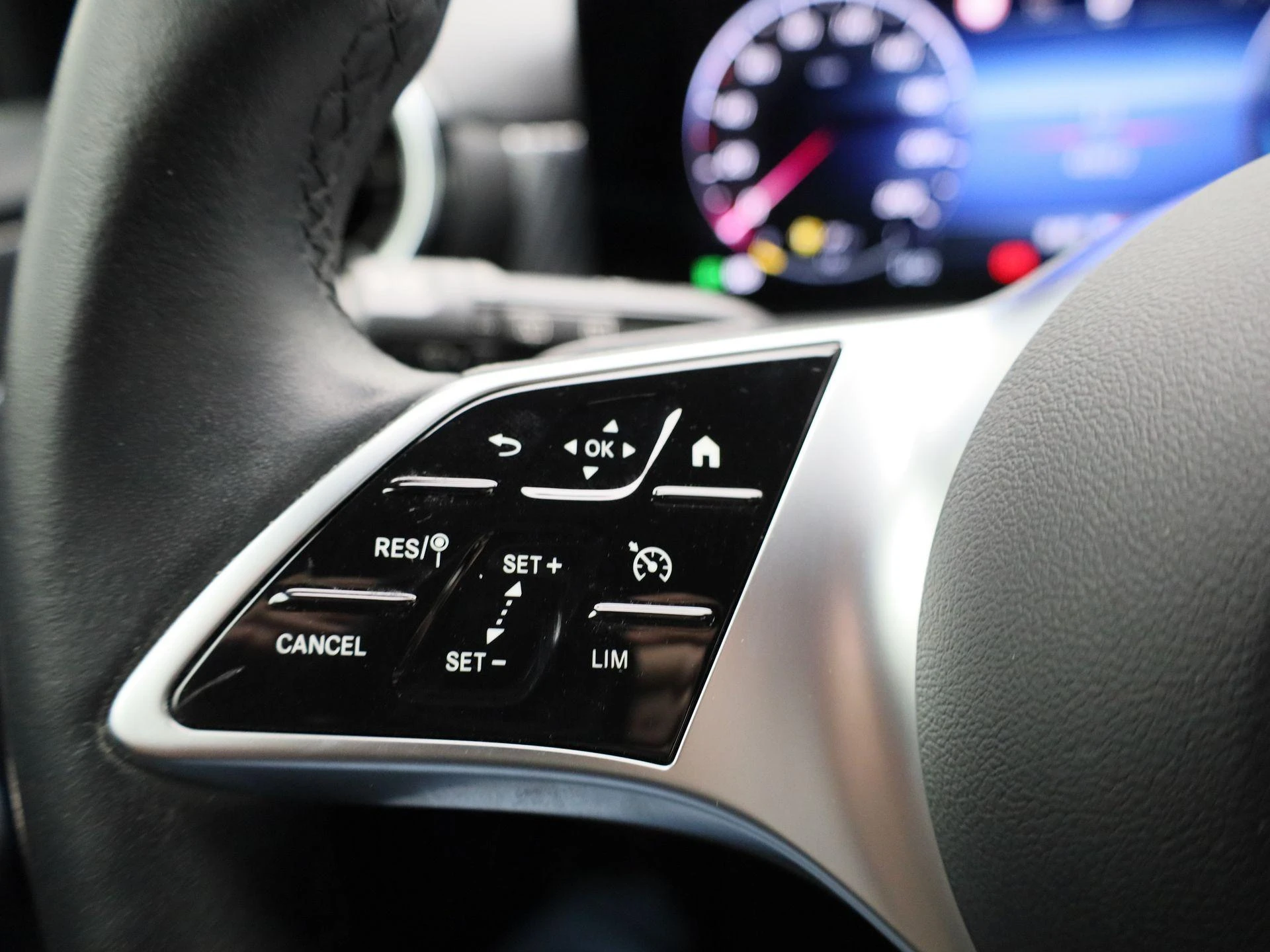Mercedes-Benz-Classe A-image-18