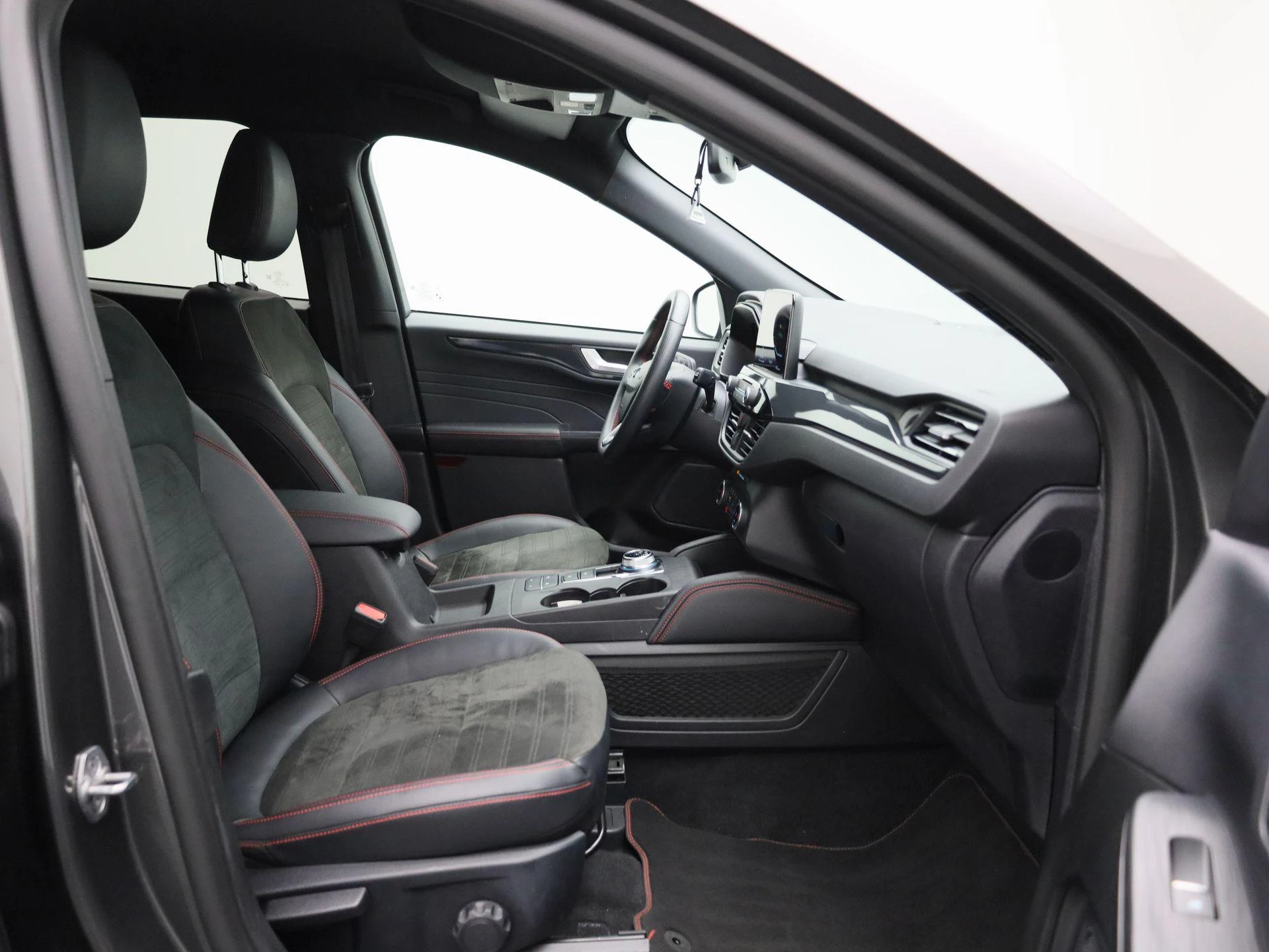 Ford-Kuga-image-36