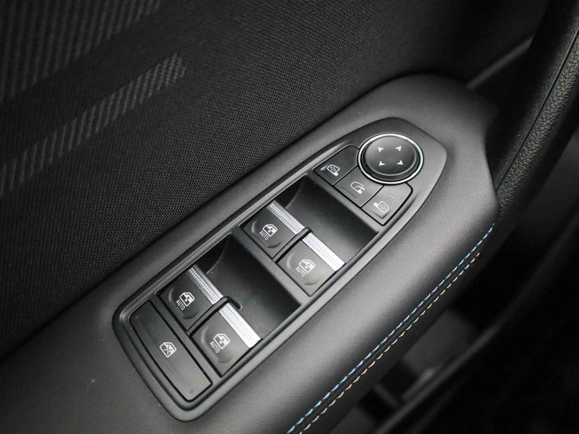 Renault-Captur-image-21