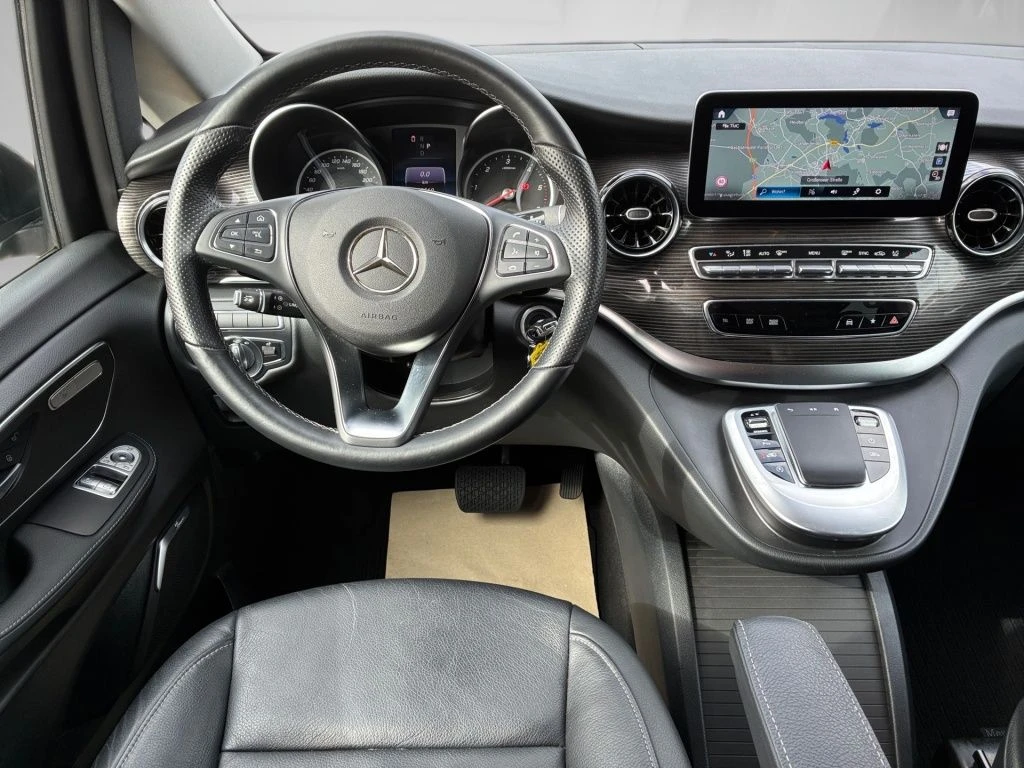 Mercedes-Benz-V-Klasse 250 d-image-10