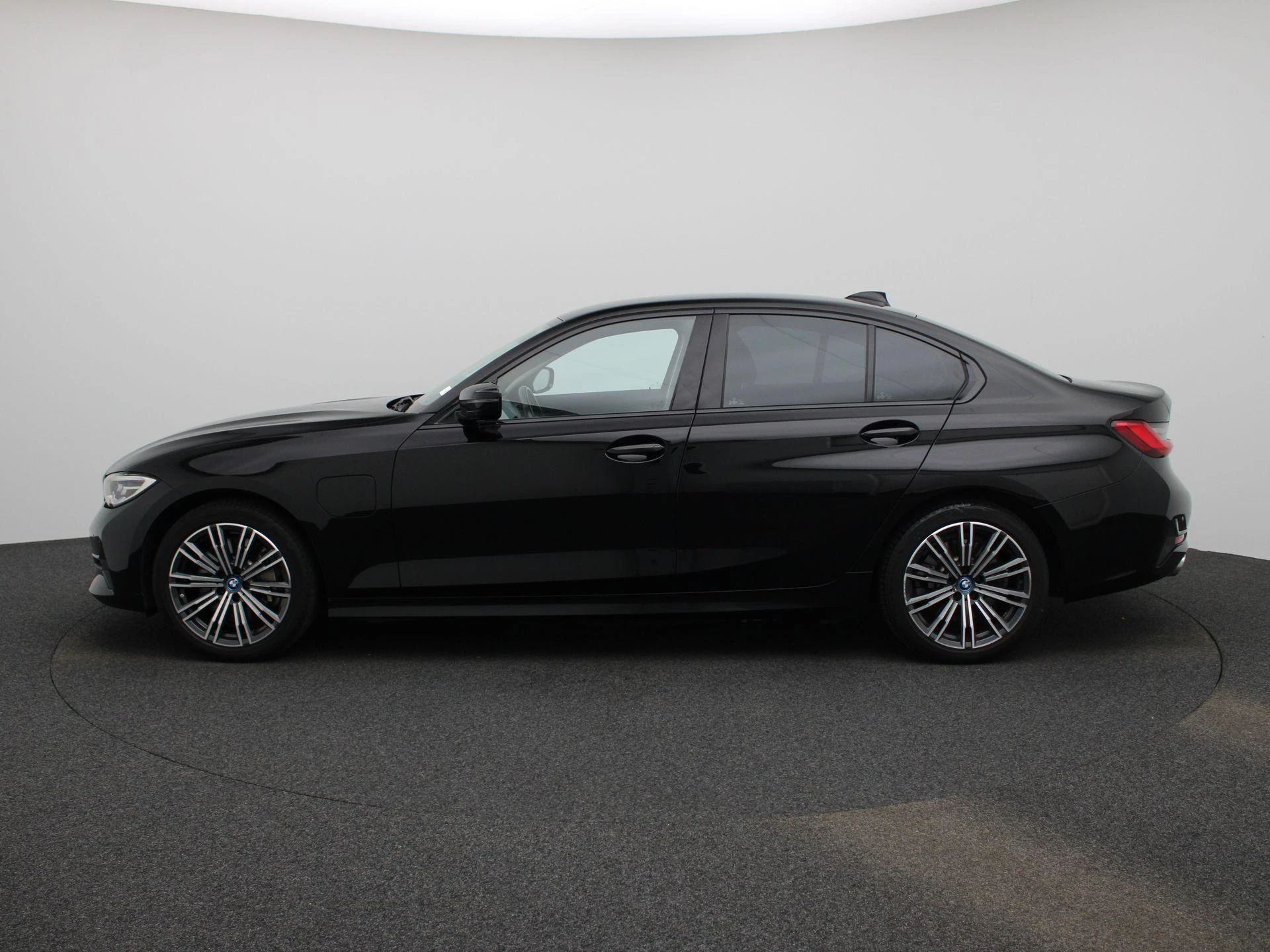 BMW-3 Serie-image-4