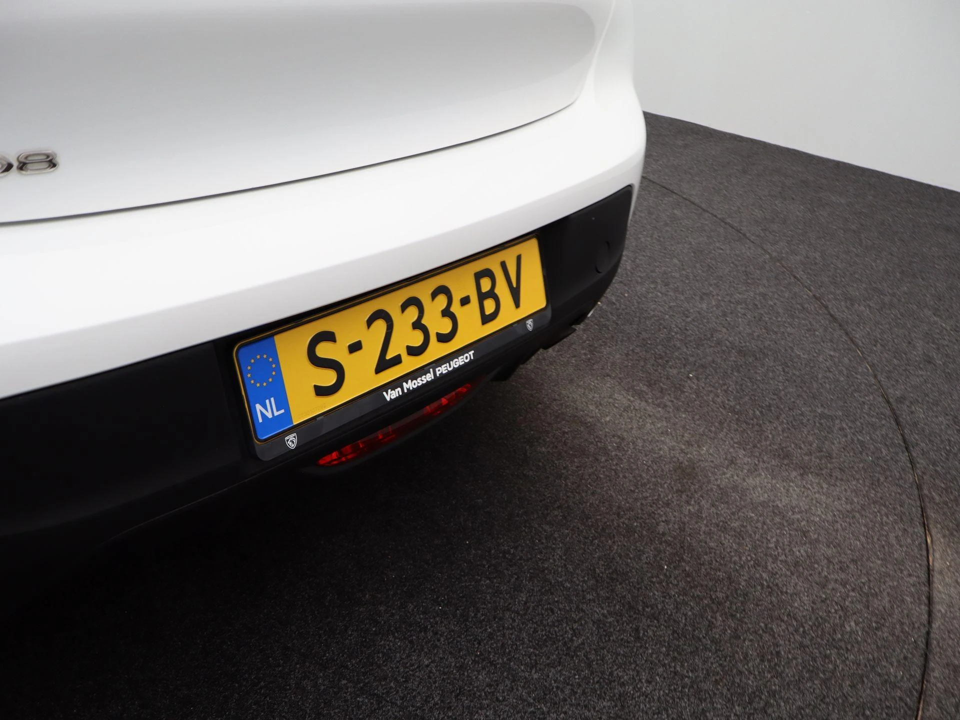 Peugeot-208-image-32