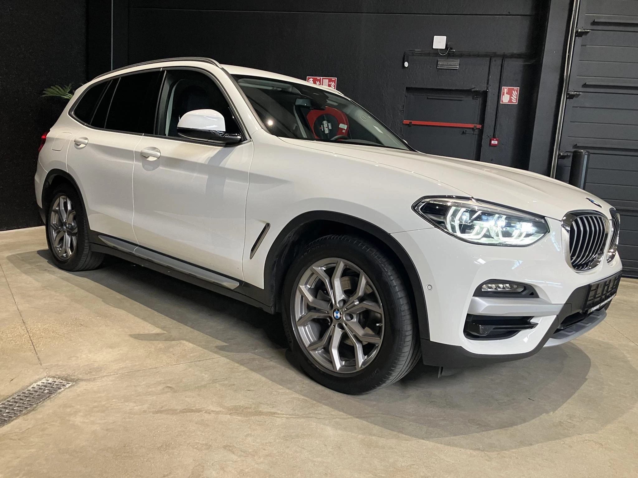 BMW X3 xDrive20d (140 kW)