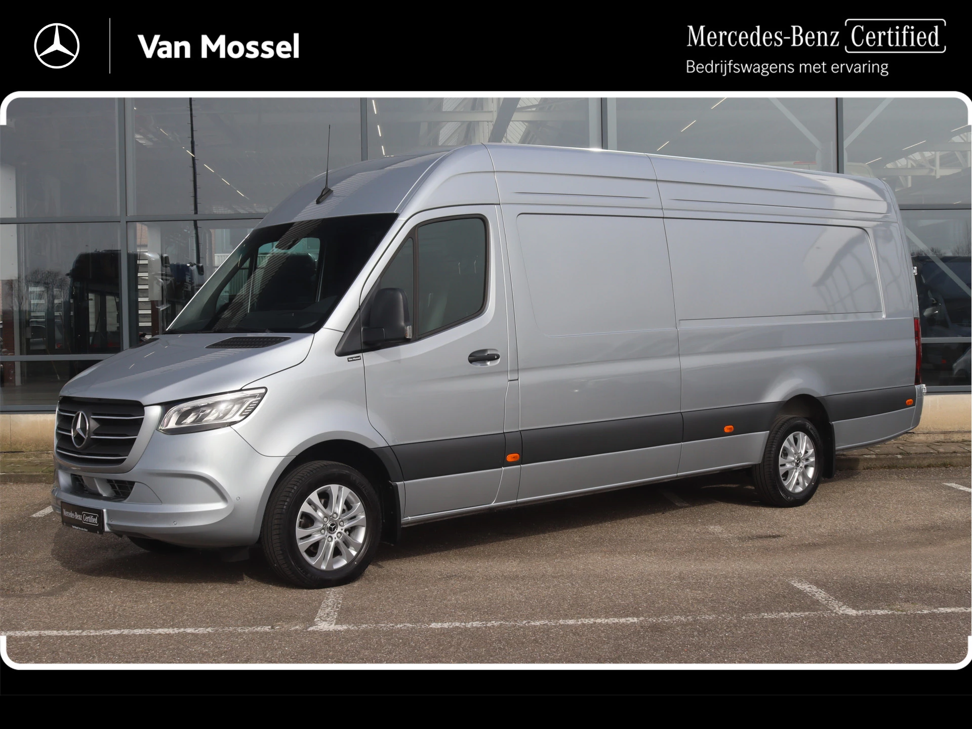 Mercedes-Benz-Sprinter-image-0