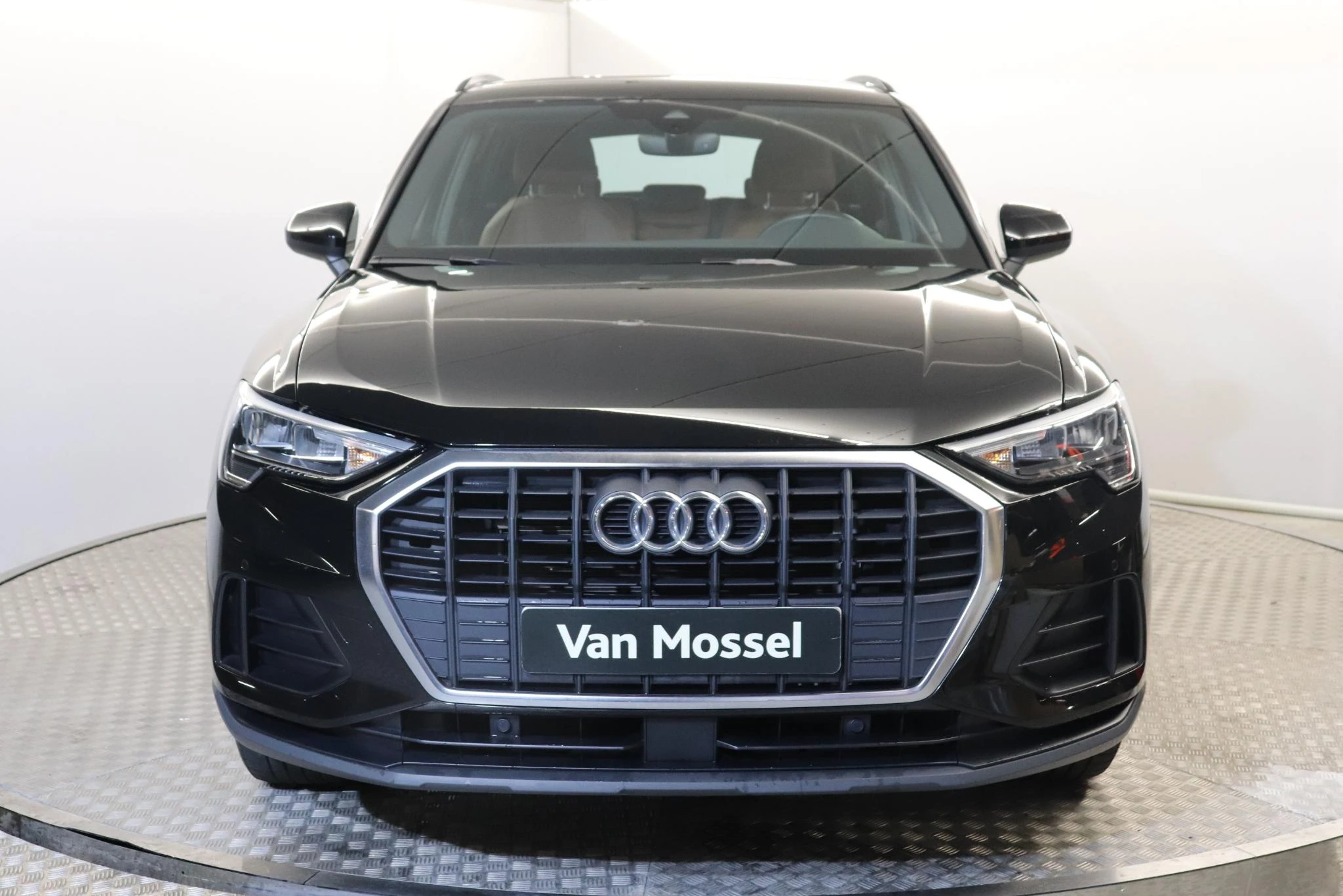 Audi-Q3-image-1