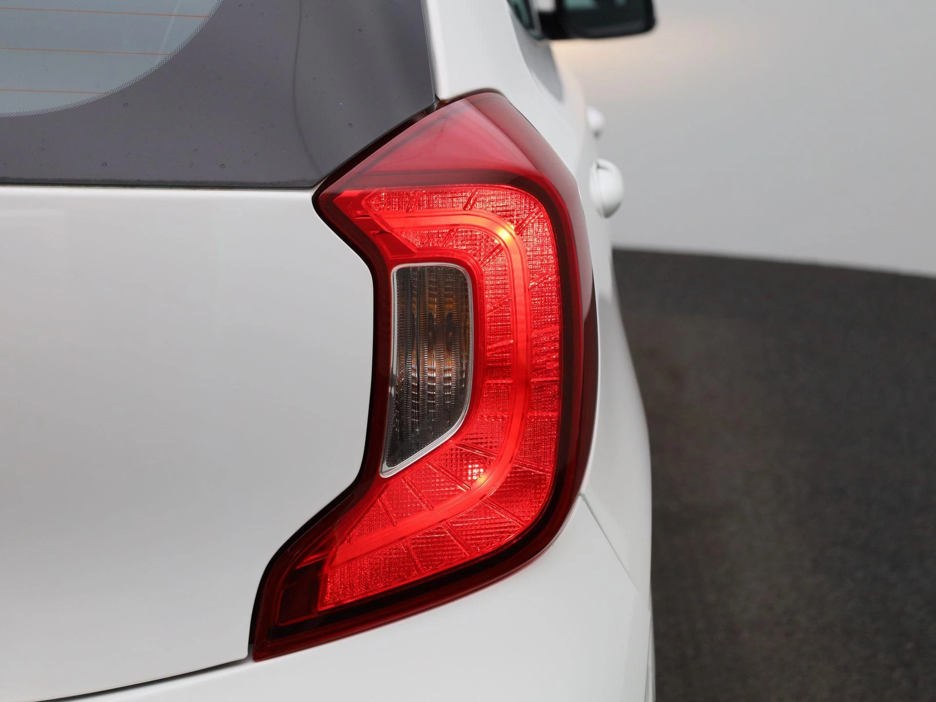 Kia-Picanto-image-30