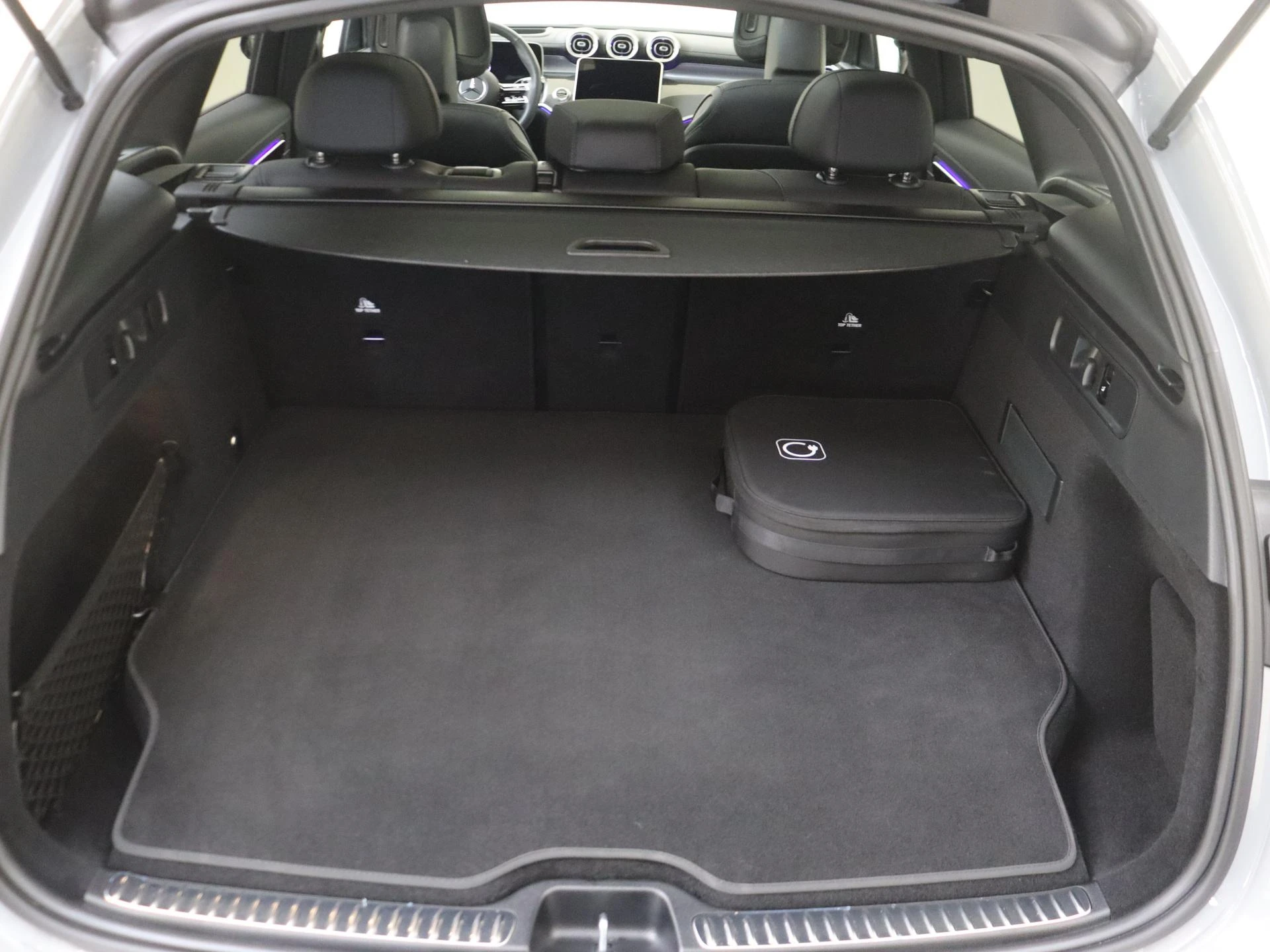 Mercedes-Benz-GLC-image-29