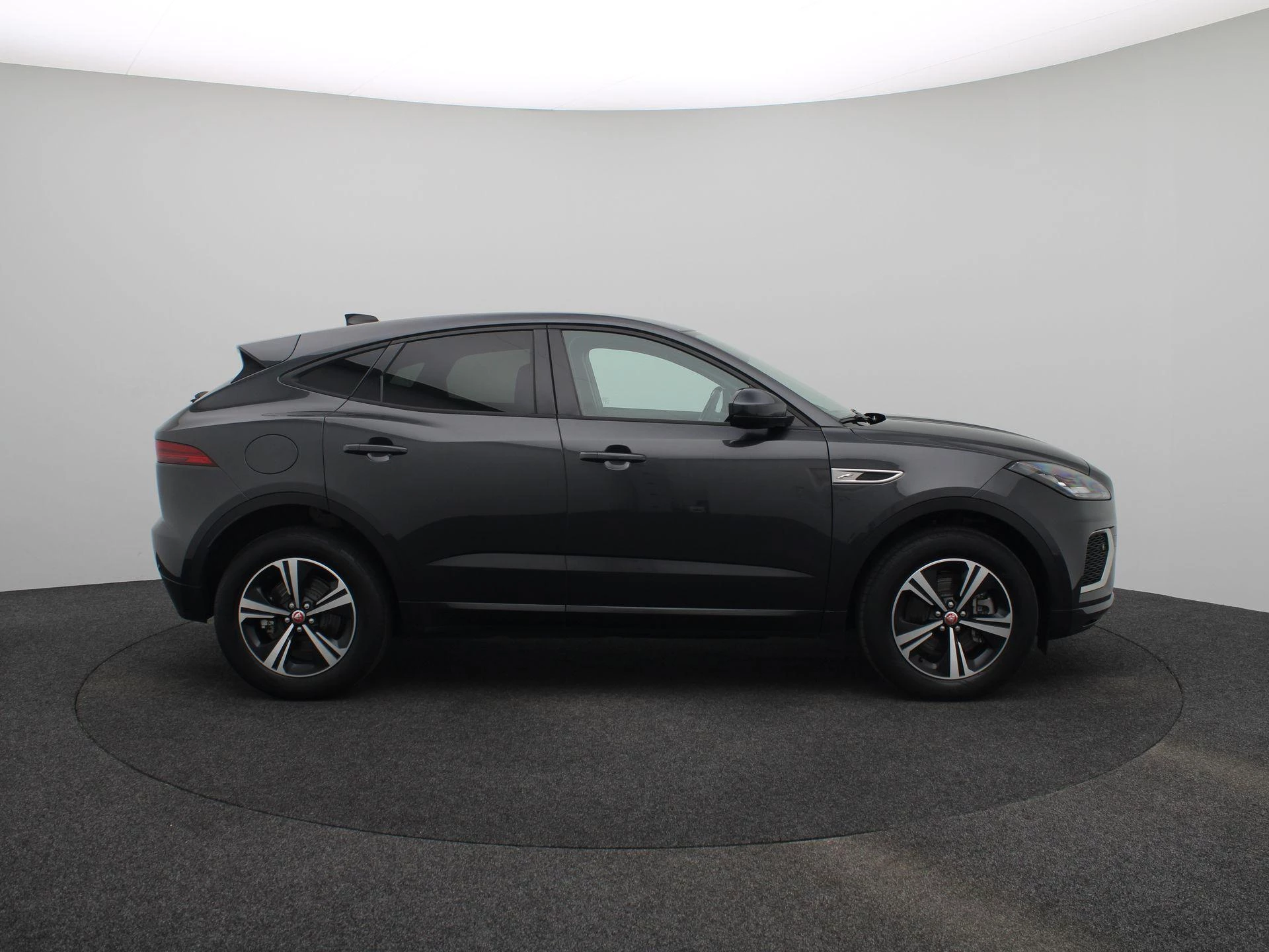 Jaguar-E-PACE-image-5