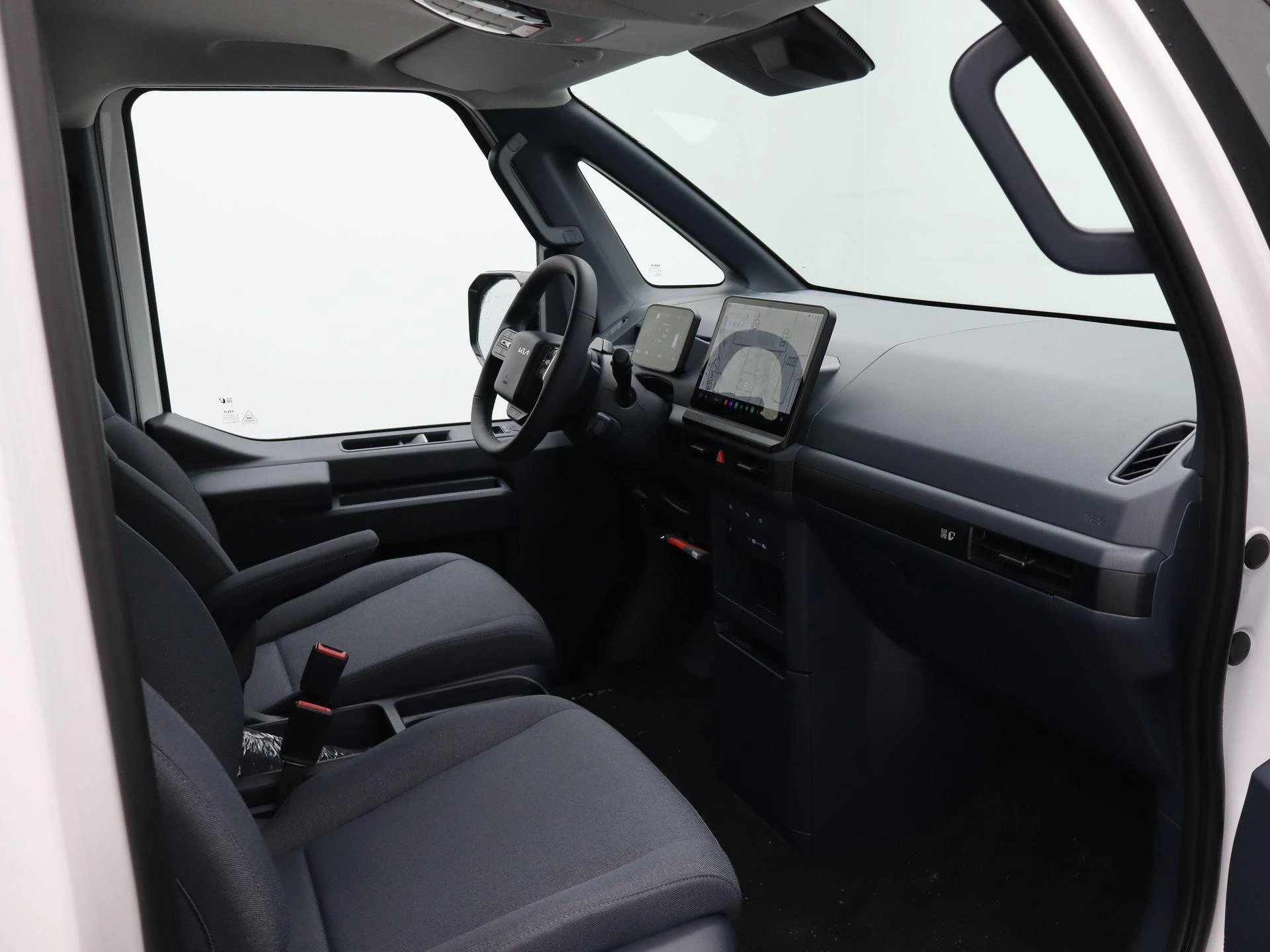 Kia-PV5-image-11