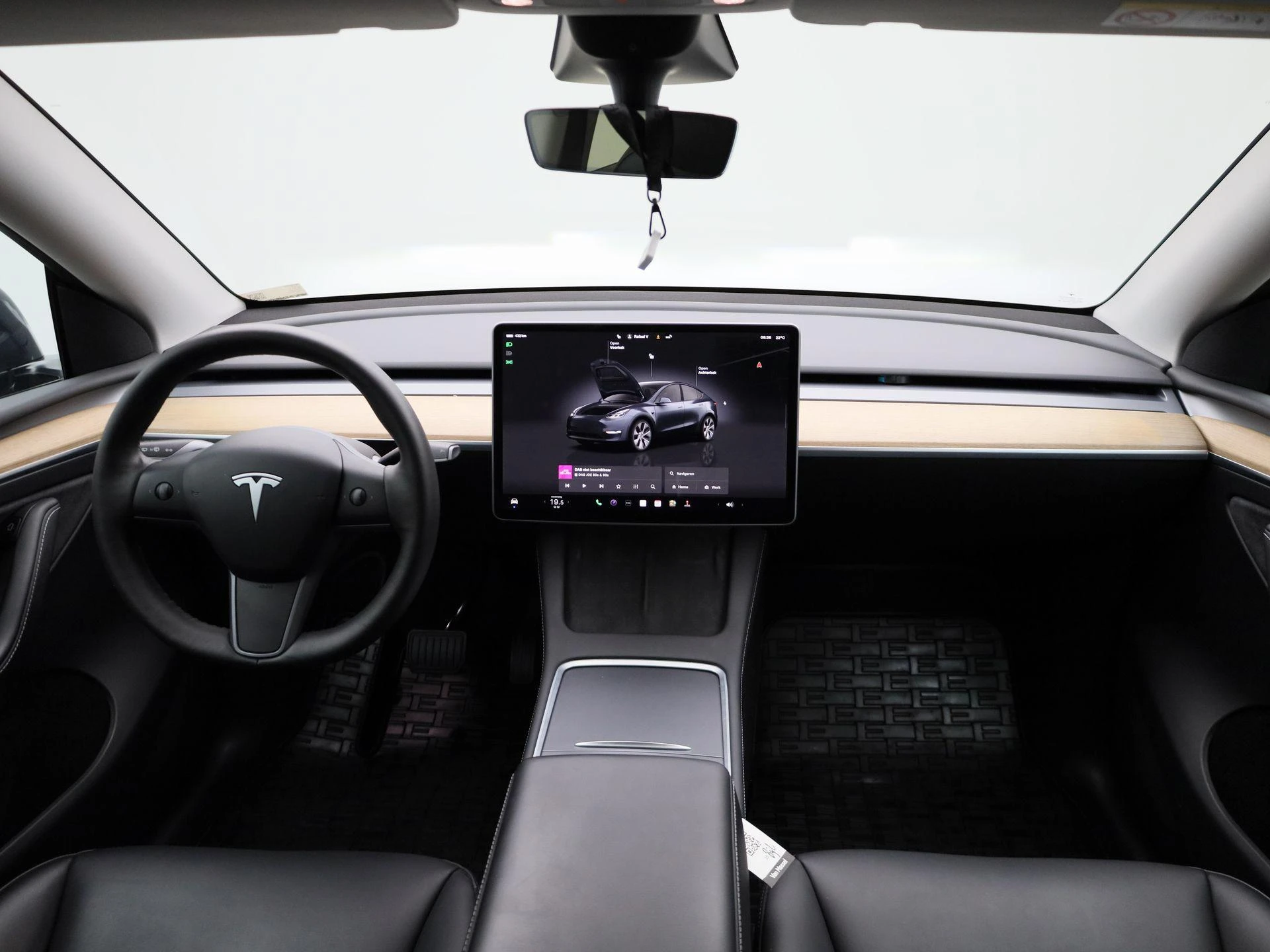 Tesla Model Y Long Range Dual Motor AWD