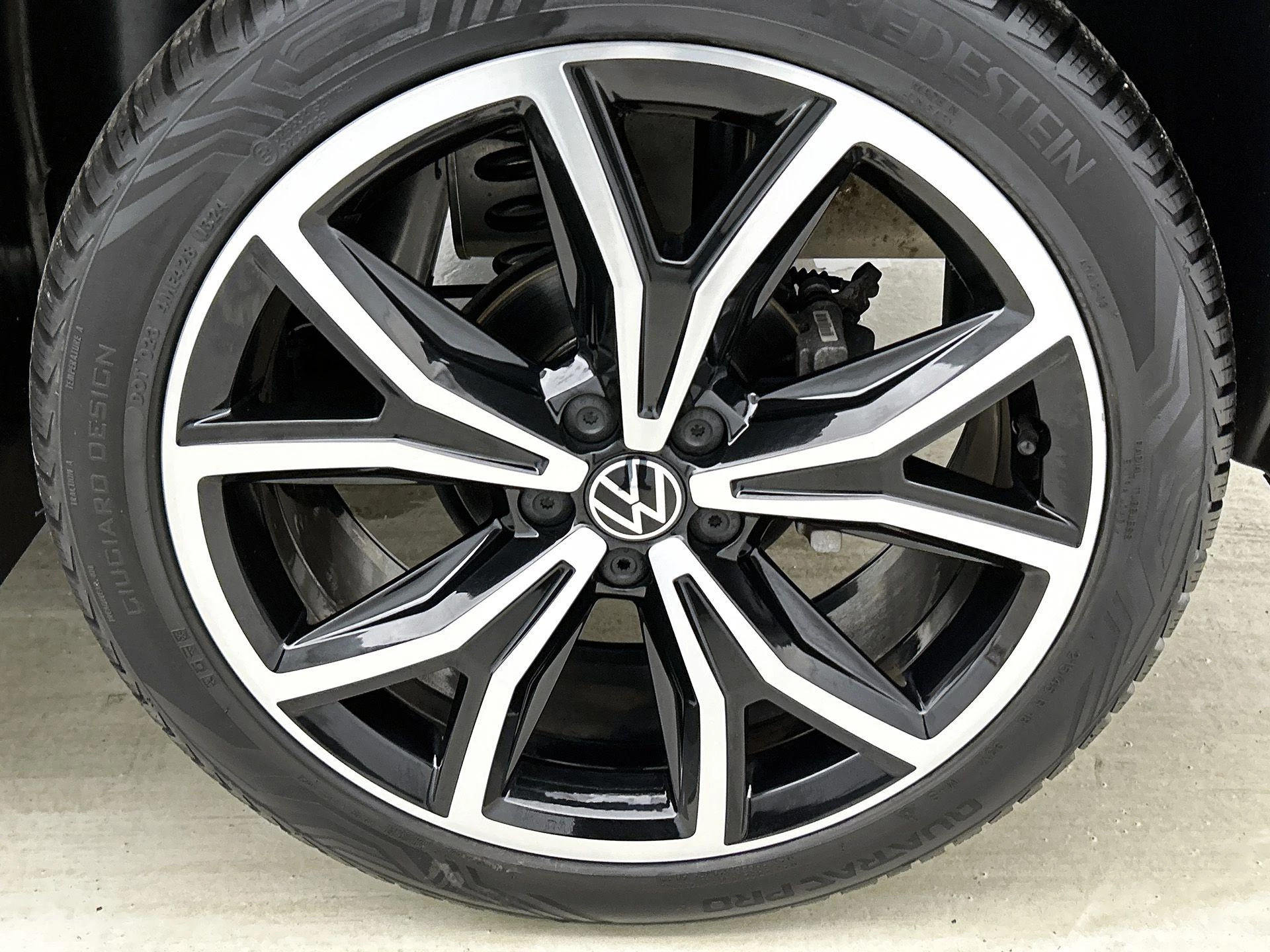 Volkswagen-T-Cross-image-31