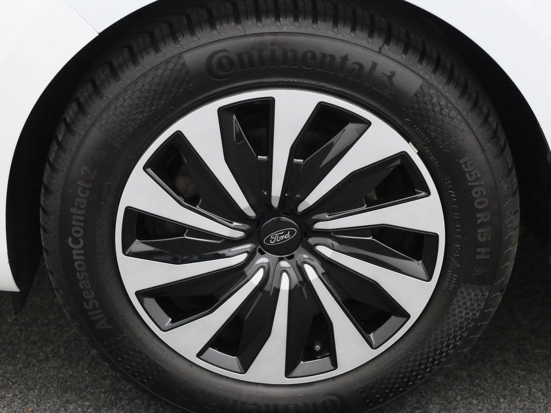 Ford Fiesta 1.0 EcoBoost Hybrid Titanium