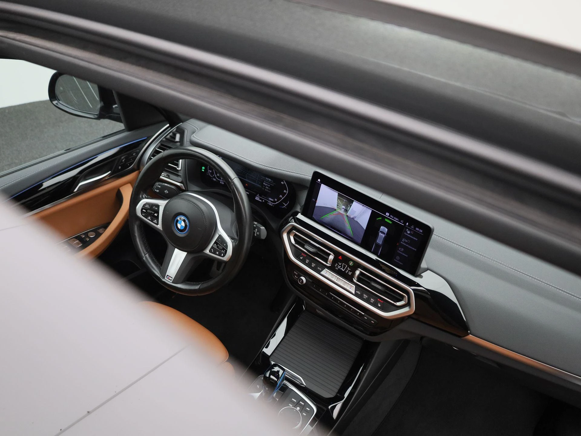 BMW-iX3-image-40