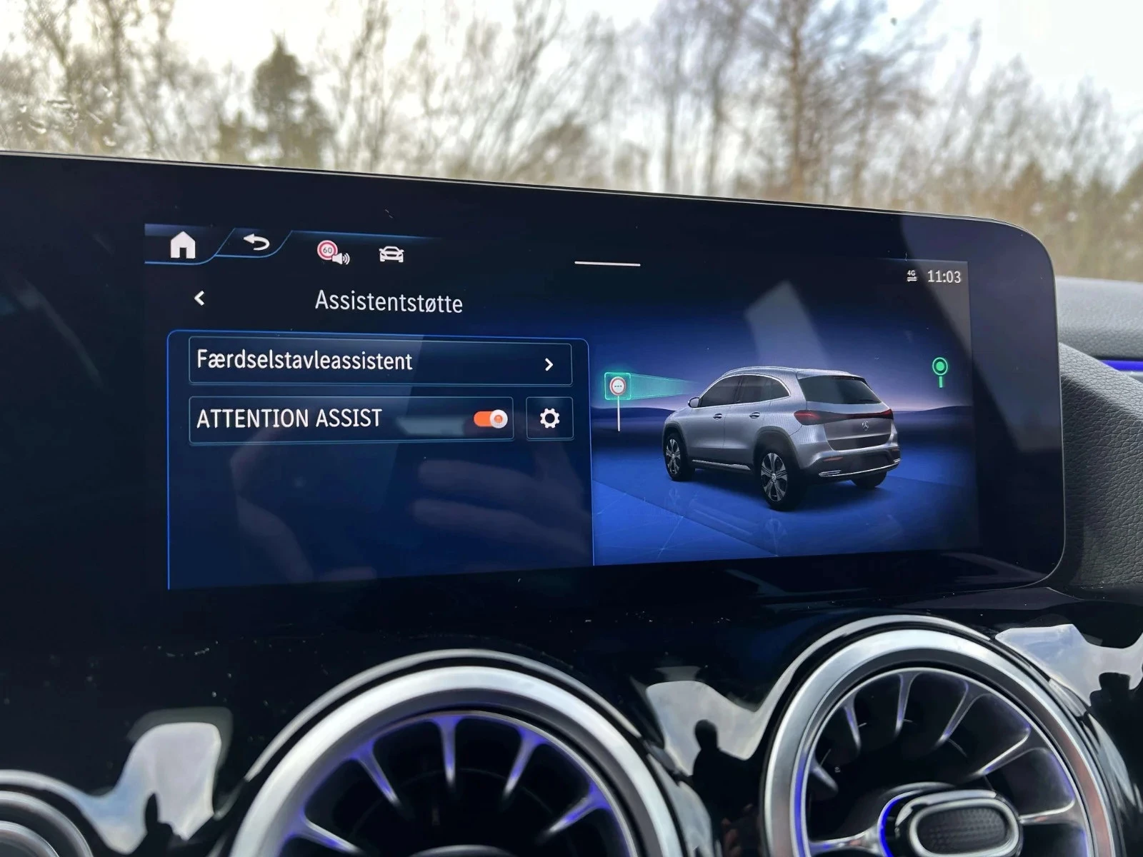 Mercedes-Benz-EQA-image-15